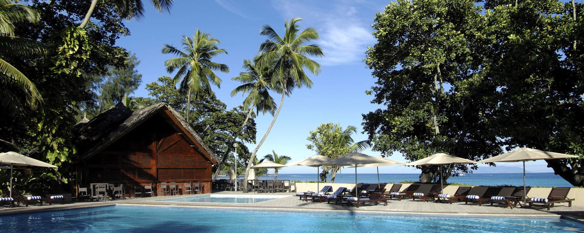 Berjaya Beau Vallon Bay Resort in Mahé:  Seychellen Berjaya Beau Vallon Bay Resort Pool