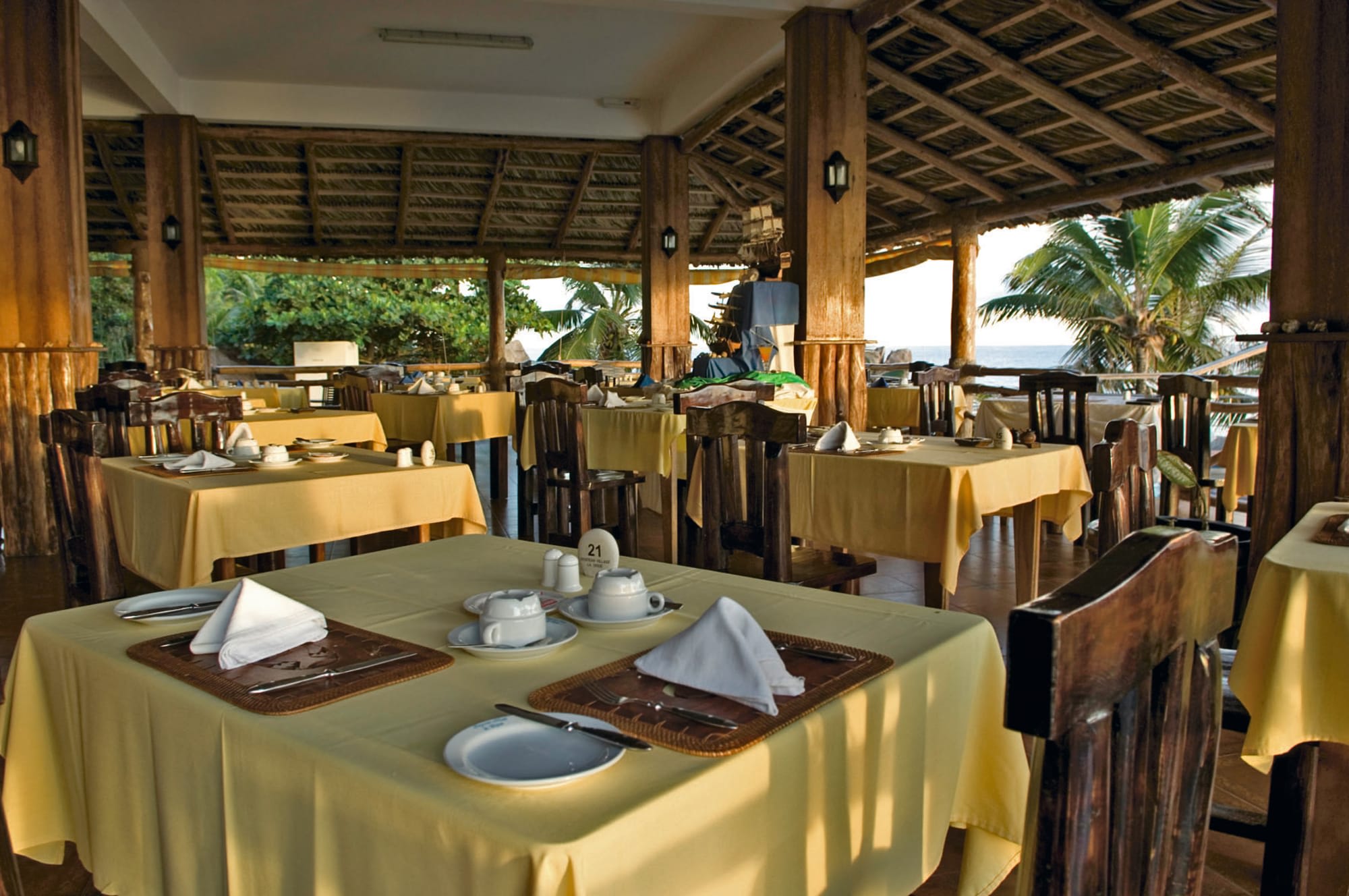 Patatran Village in La Digue: Seychellen Patatran Village Hotel Restaurant