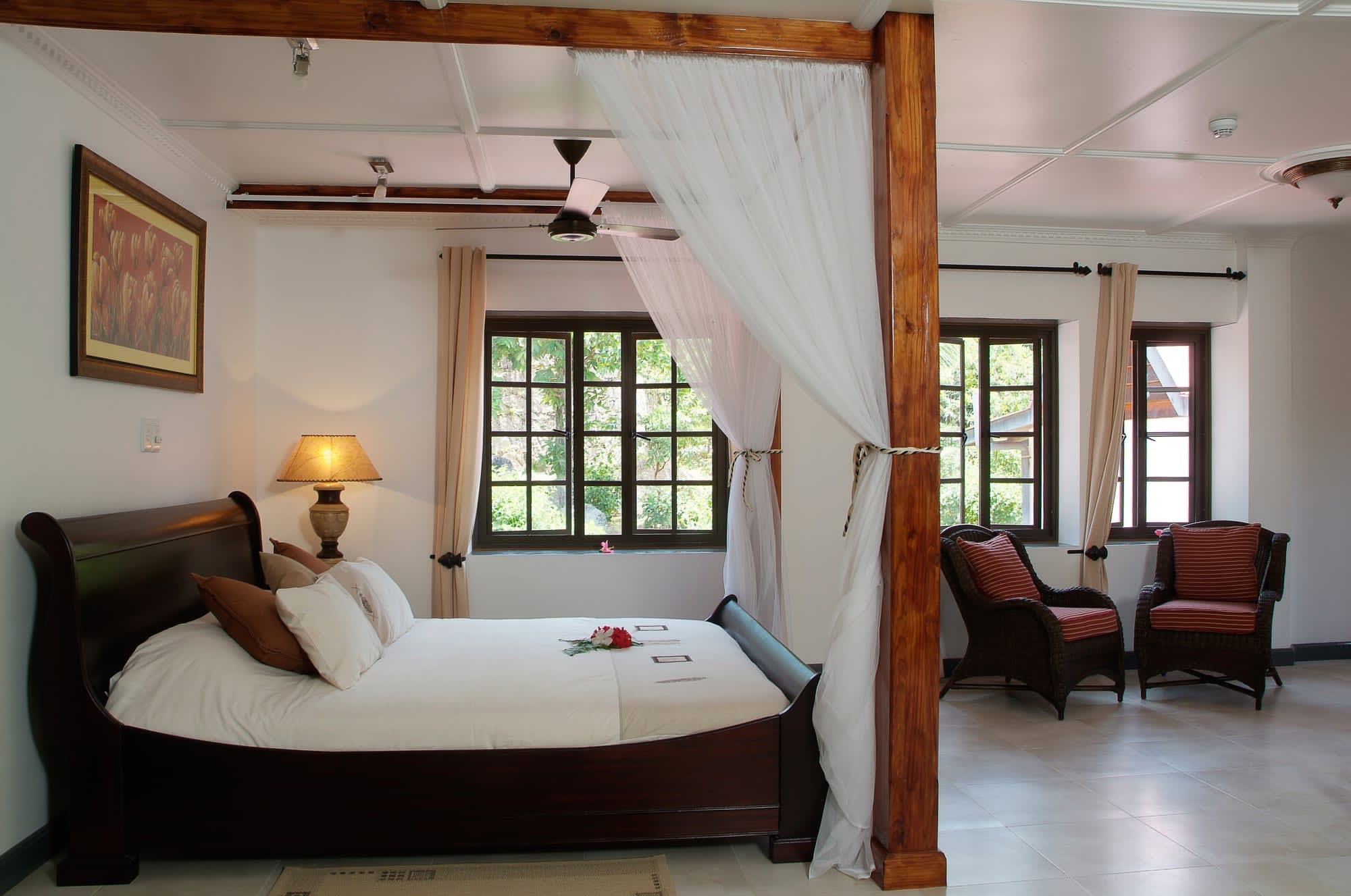 Chateau St. Cloud in La Digue:  Chateau St Cloud Deluxe Zimmer