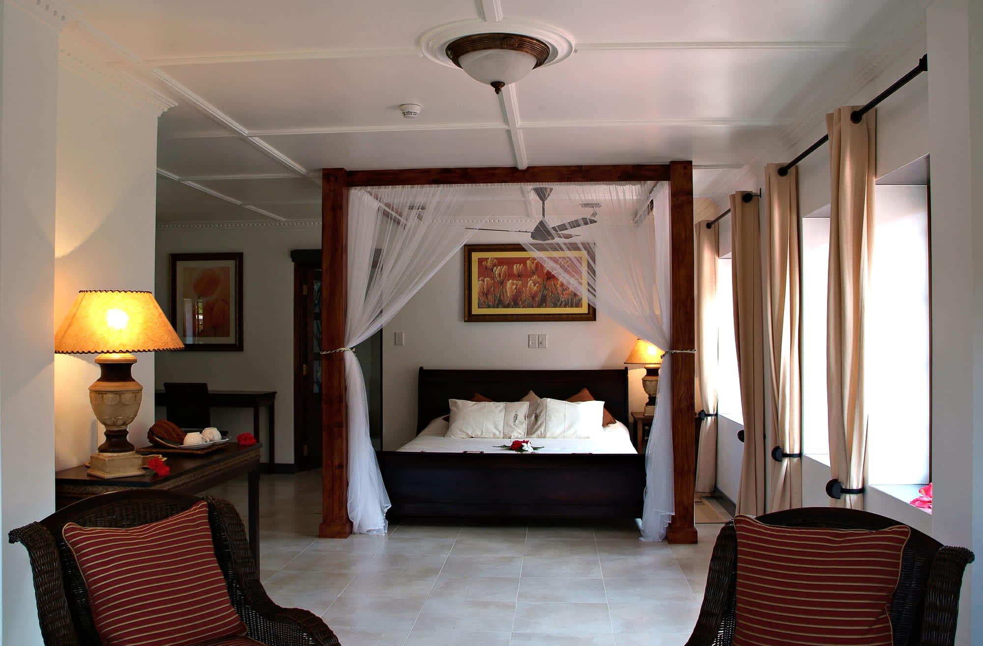Chateau St. Cloud in La Digue:  Chateau St Cloud Deluxe Zimmer