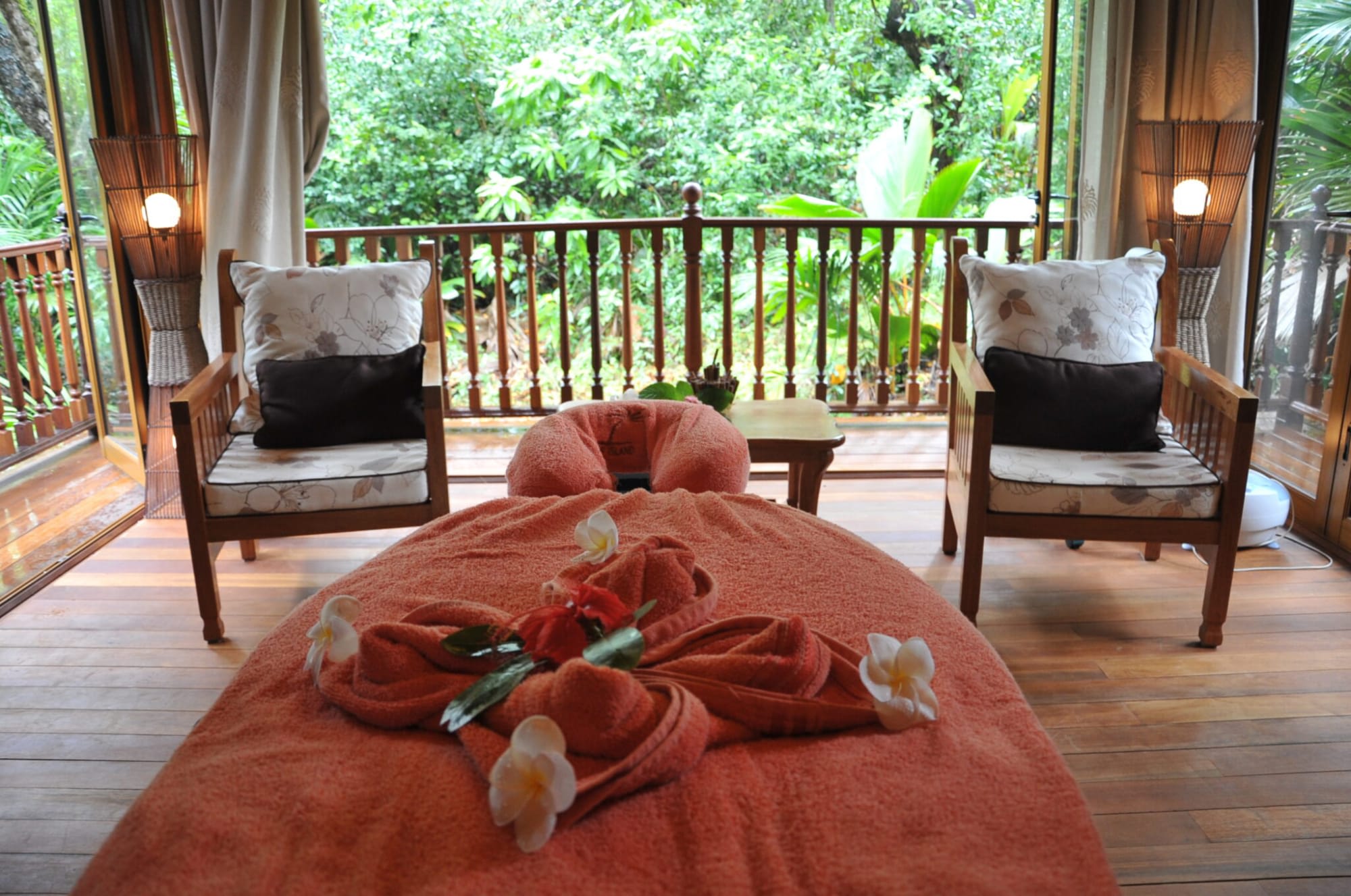 Cerf Island Resort in Outer Islands: Seychellen Cerf Island Resort Spa Therapy