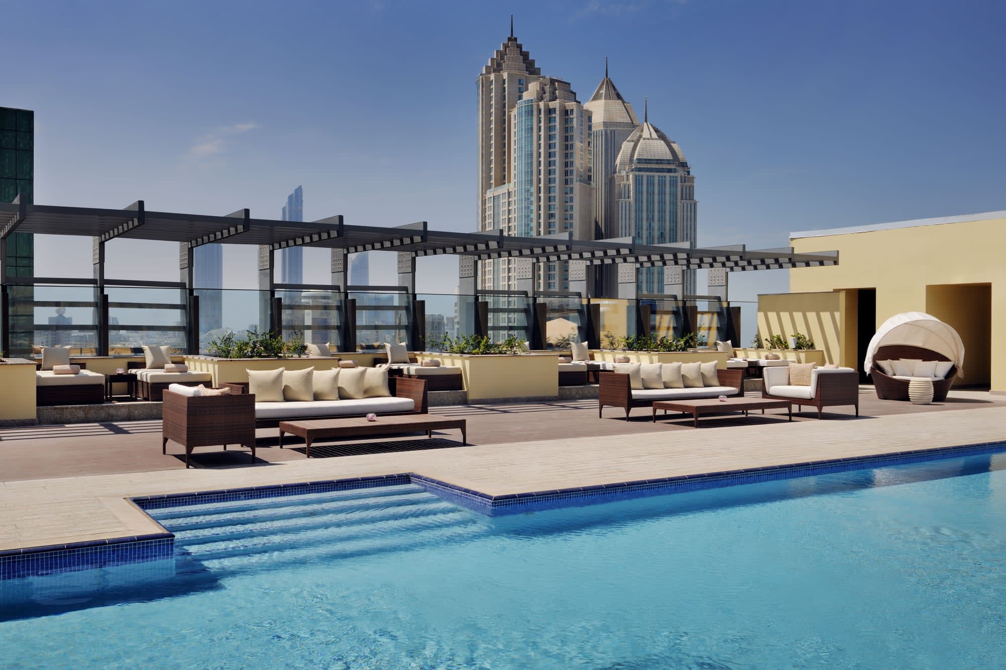 Southern Sun Abu Dhabi: VAE Southern Sun Abu Dhabi Pool