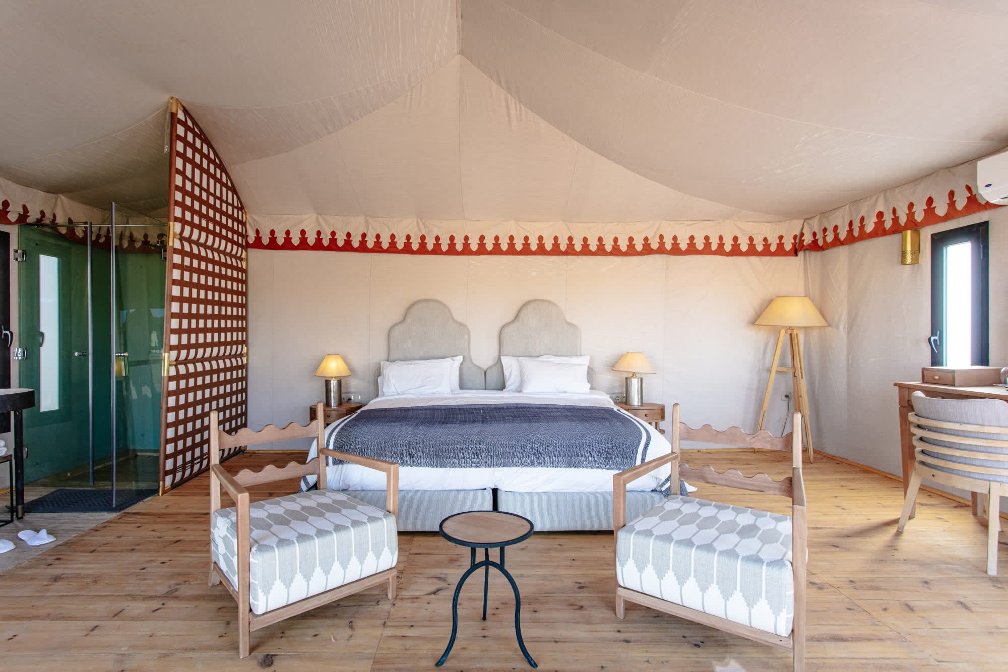 Sahara Erg Chebbi | Merzouga Luxury Camp in Sahara Wüste | Drâa-Tal: Sahara Erg Chebbi Luxury Camp Wohnbeispiel