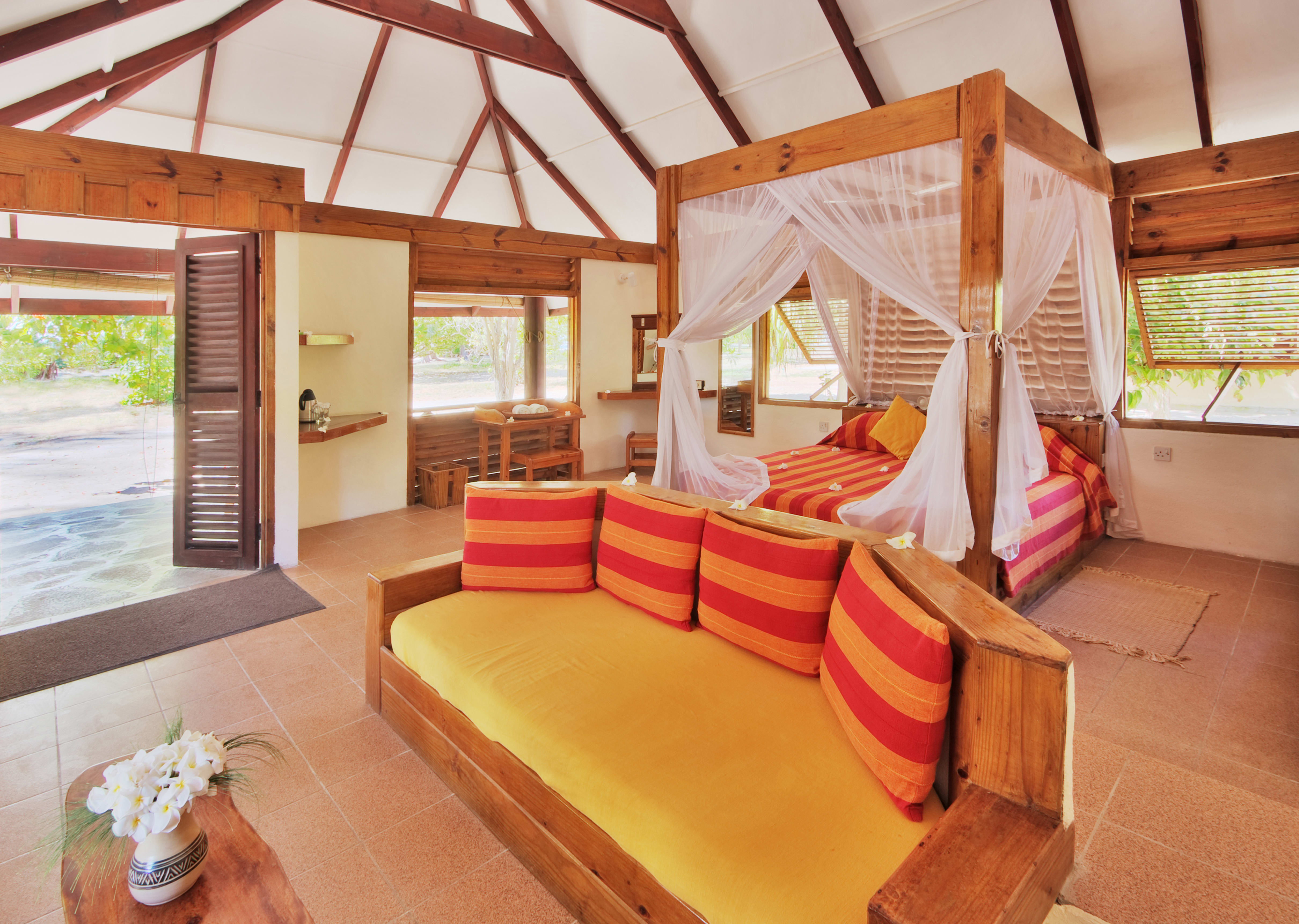 Bird Island, Seychelles - Private Island Villas in Outer Islands:  Seychellen Bird Island Lodge Chalet
