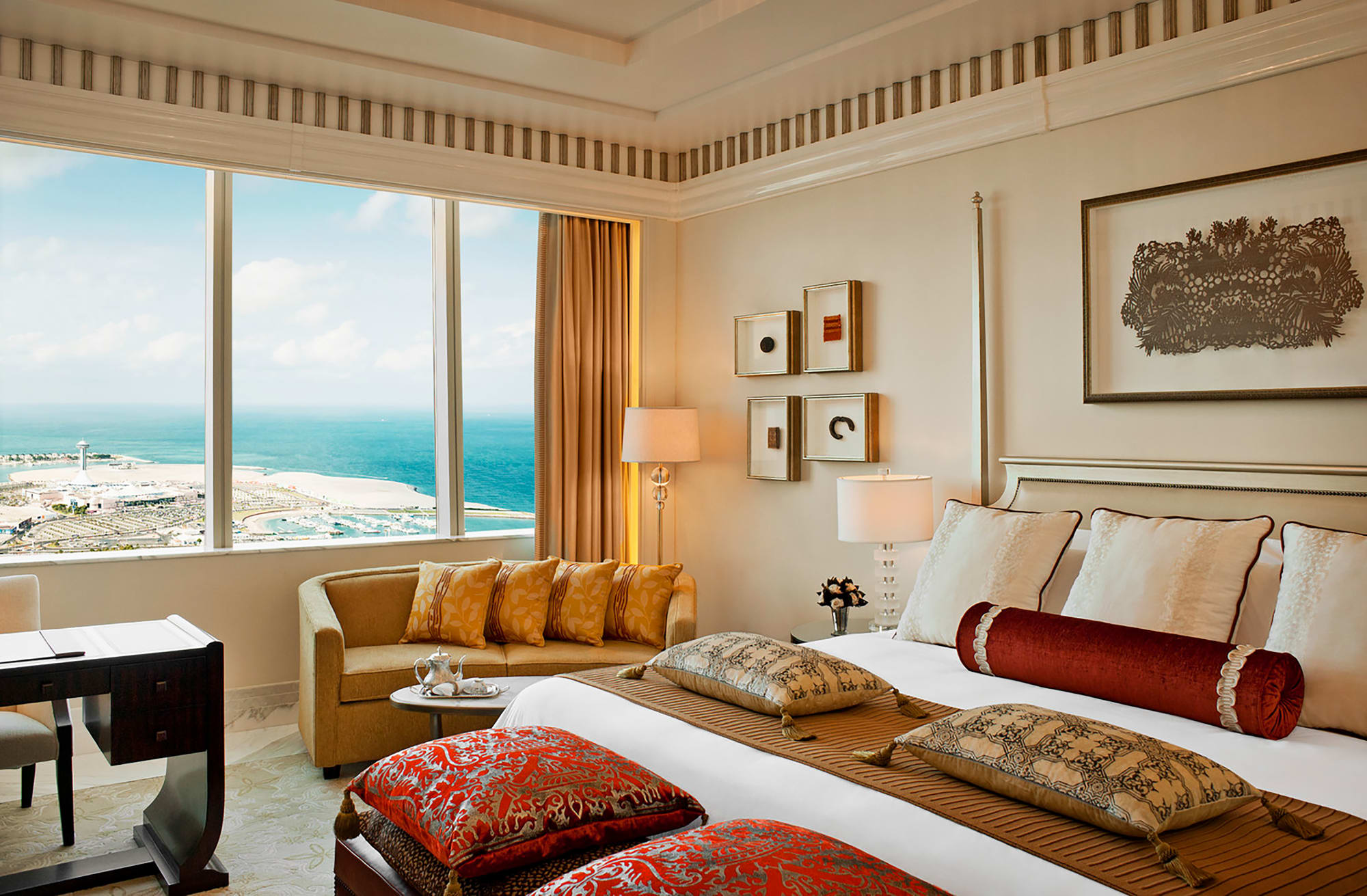 The St. Regis Abu Dhabi:  VAE The St Regis Abu Dhabi Superior King