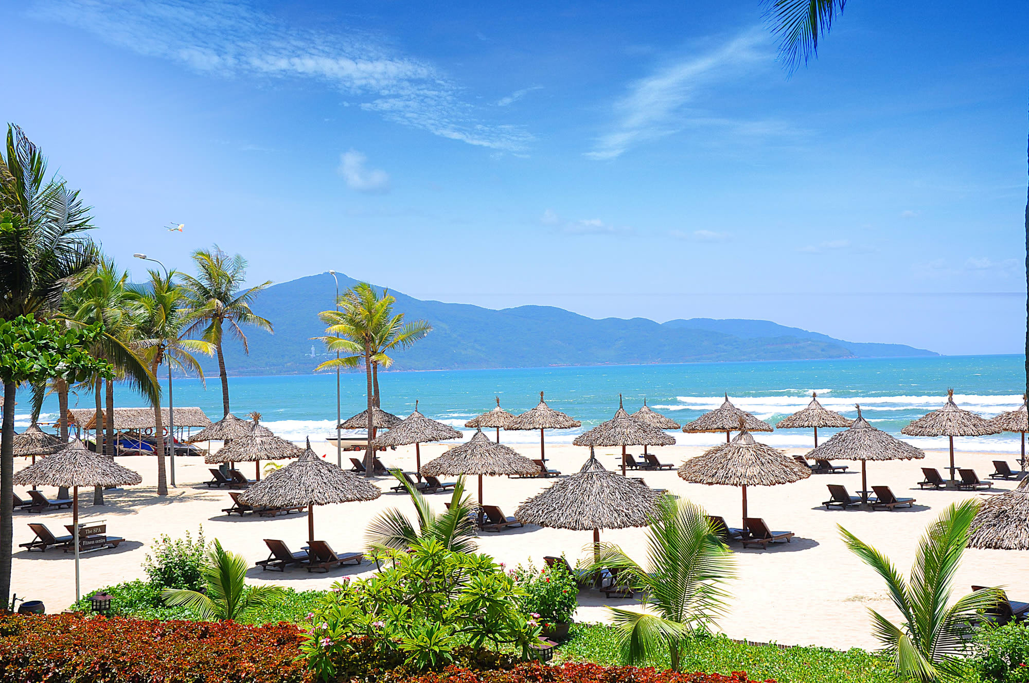 Furama Resort and Villas Danang: Vietnam Furama Resort Danang Strand