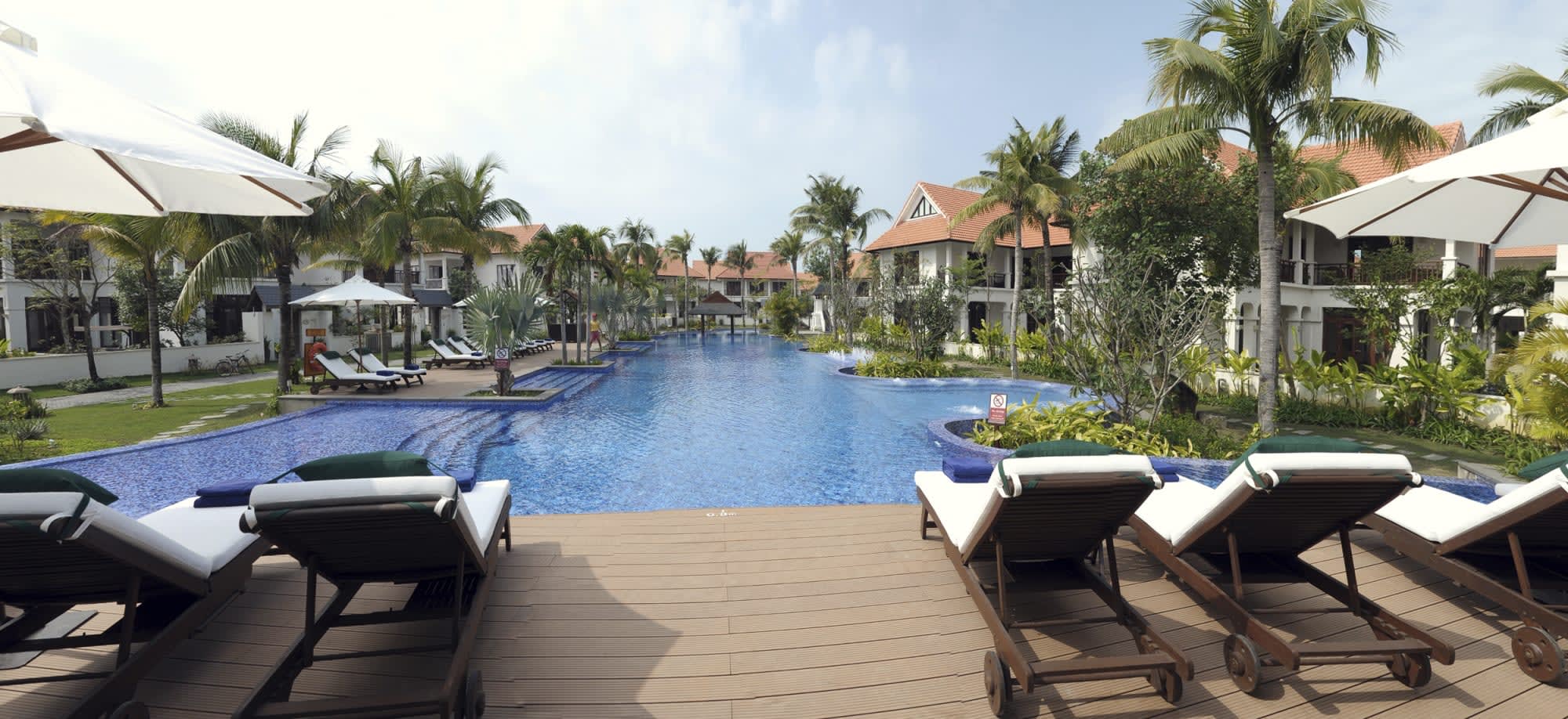 Furama Resort and Villas Danang: Vietnam Furama Resort Danang Pool