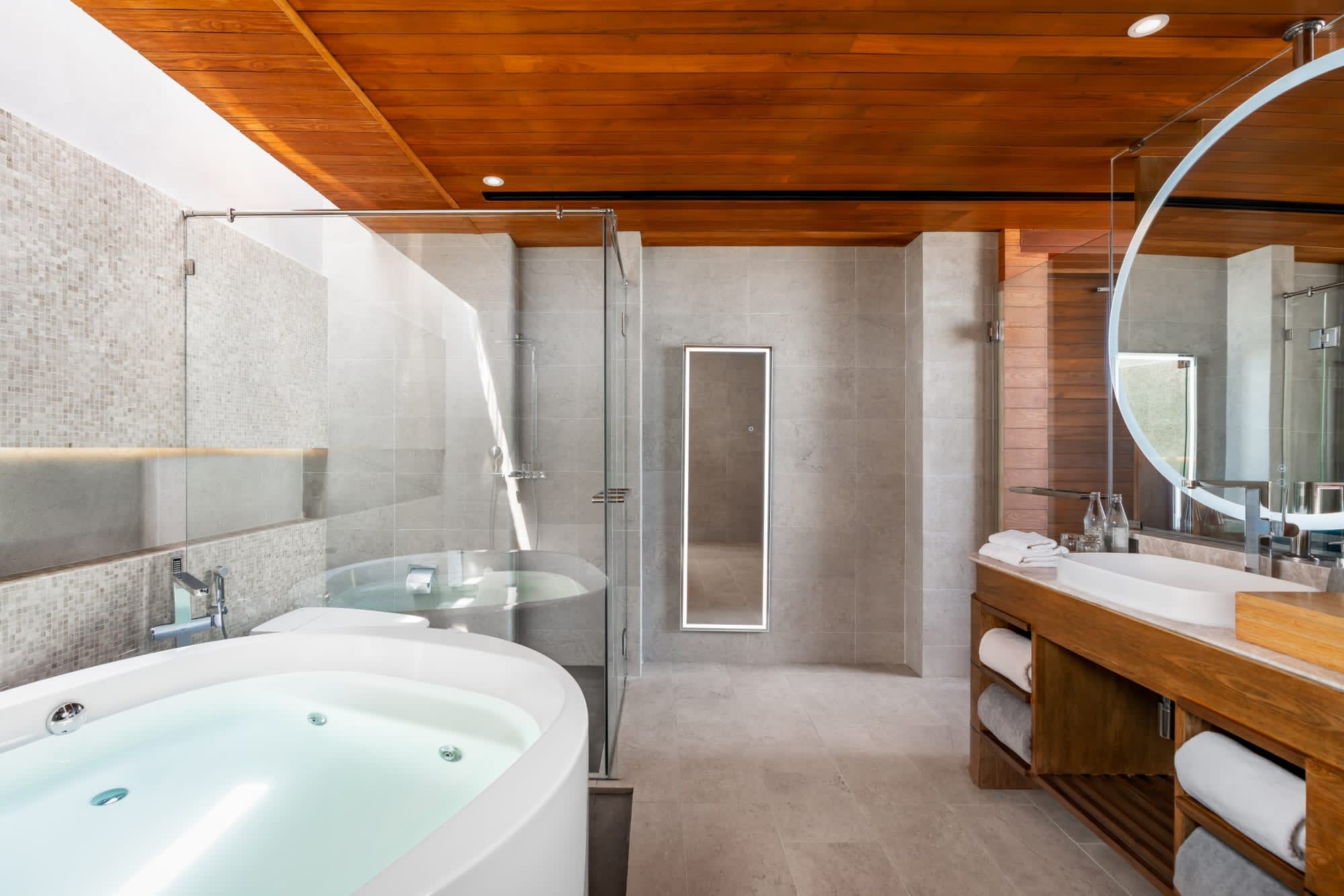 Casa de la Flora in Khao Lak: Thailand Casa de la Flora - Beachfront Pool Villa