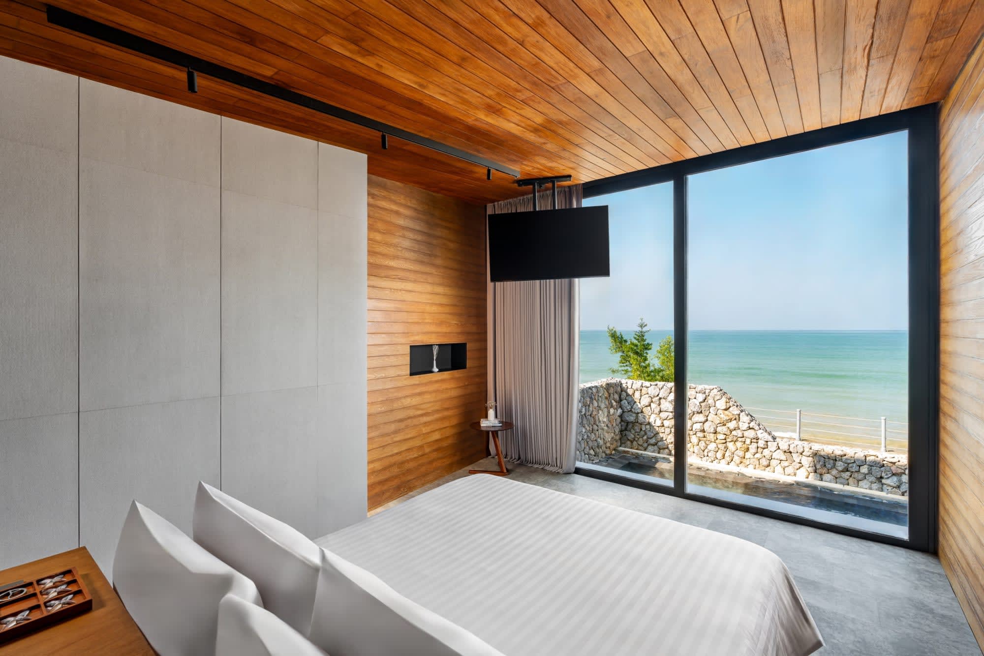 Casa de la Flora in Khao Lak: Thailand Casa de la Flora - Beachfront Suite Pool Villa