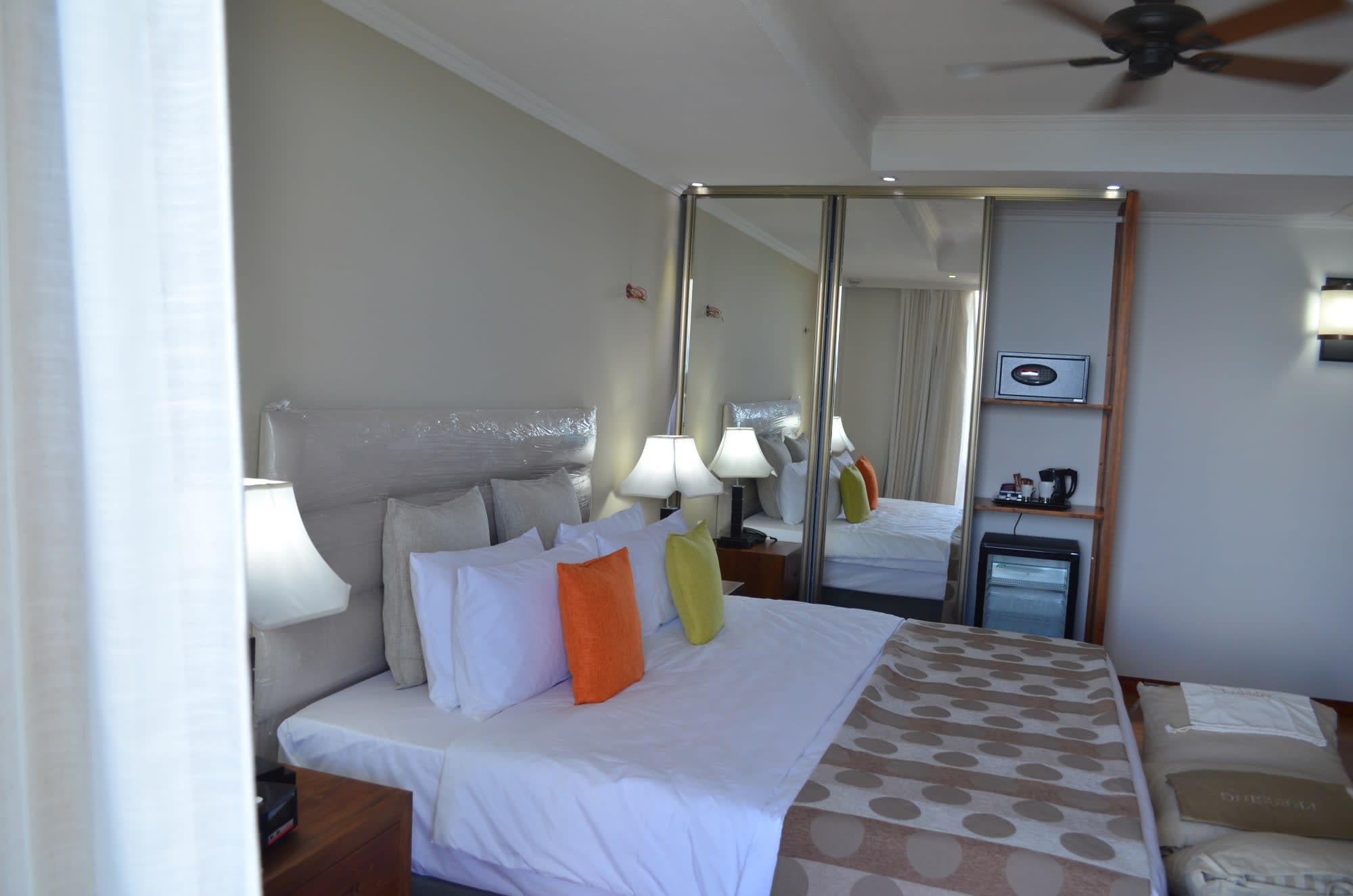Crown Beach in Mahé: Crown Beach Family Room
