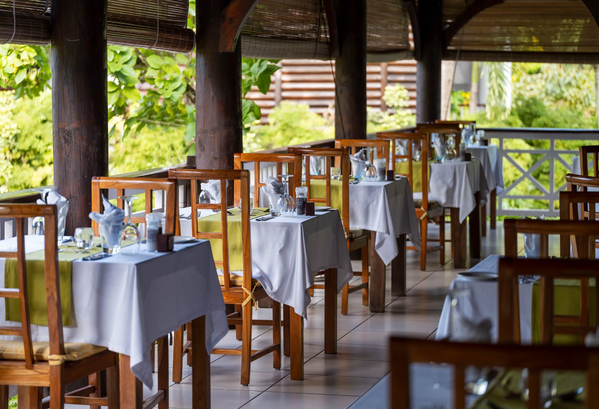 Acajou Beach Resort in Praslin: Acajou Beach Resort