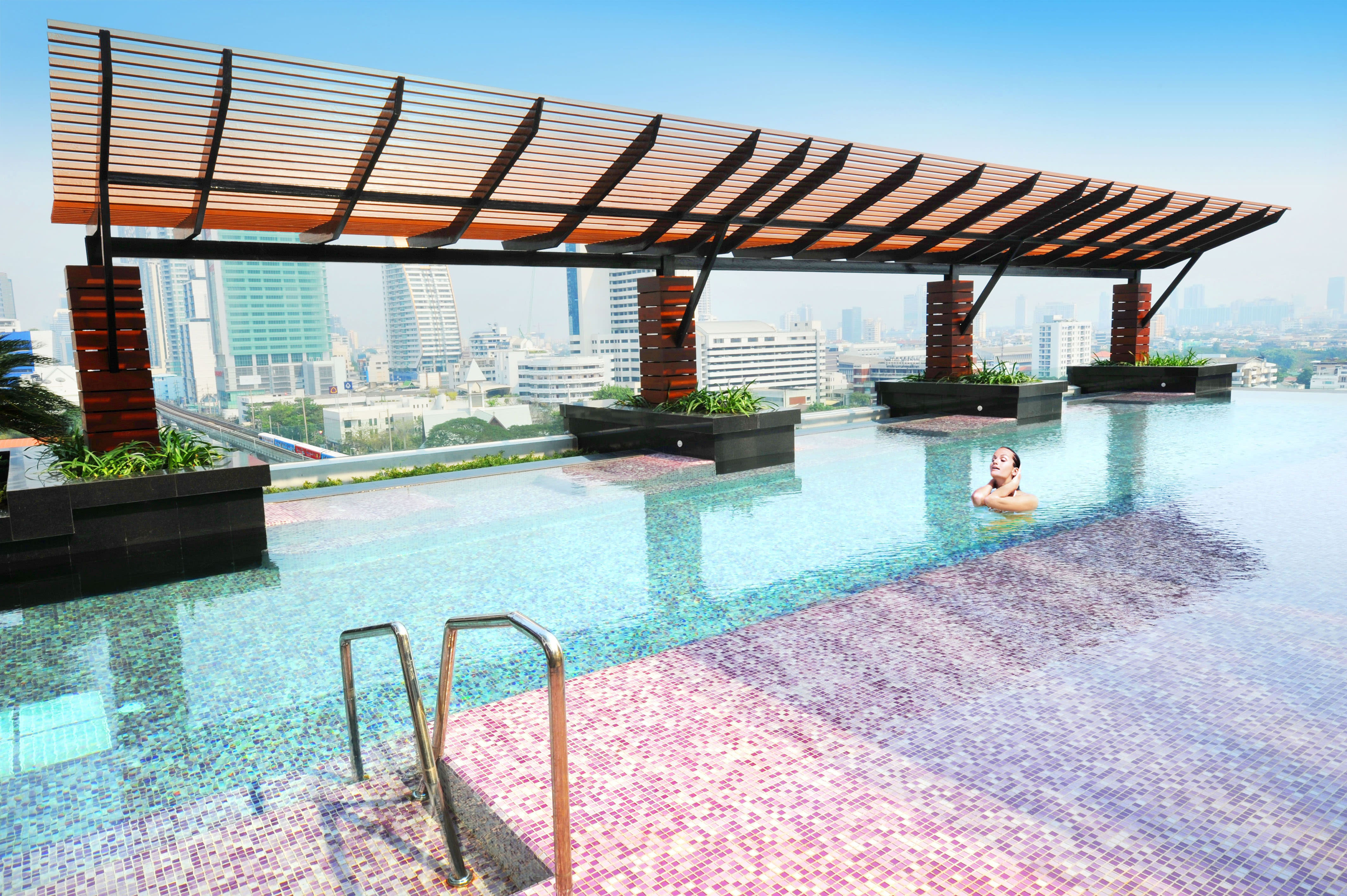 Mode Sathorn Hotel in Bangkok:  Bangkok Mode Sathorn Hotel Pool