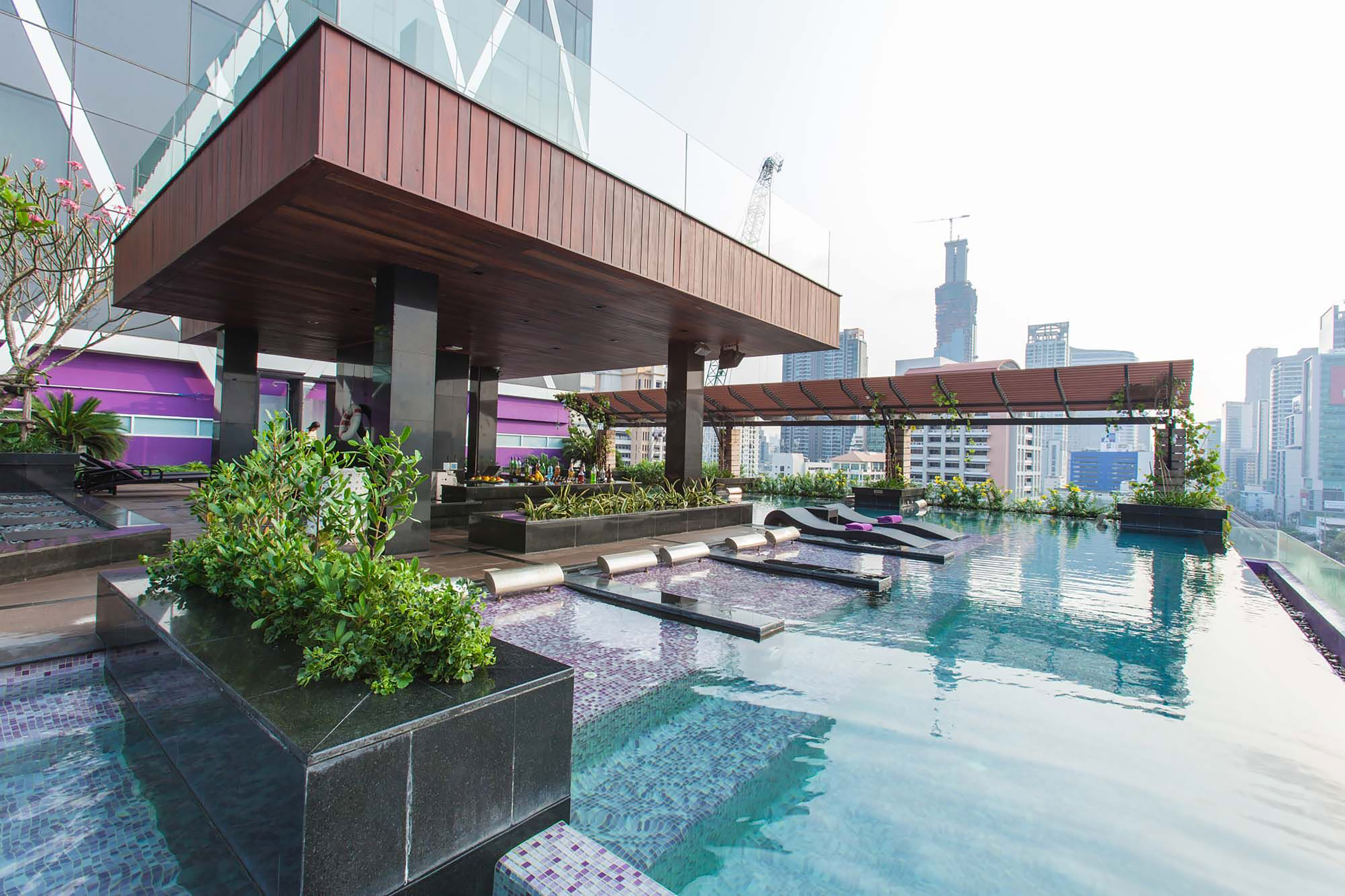 Mode Sathorn Hotel in Bangkok:  Bangkok Mode Sathorn Hotel Pool