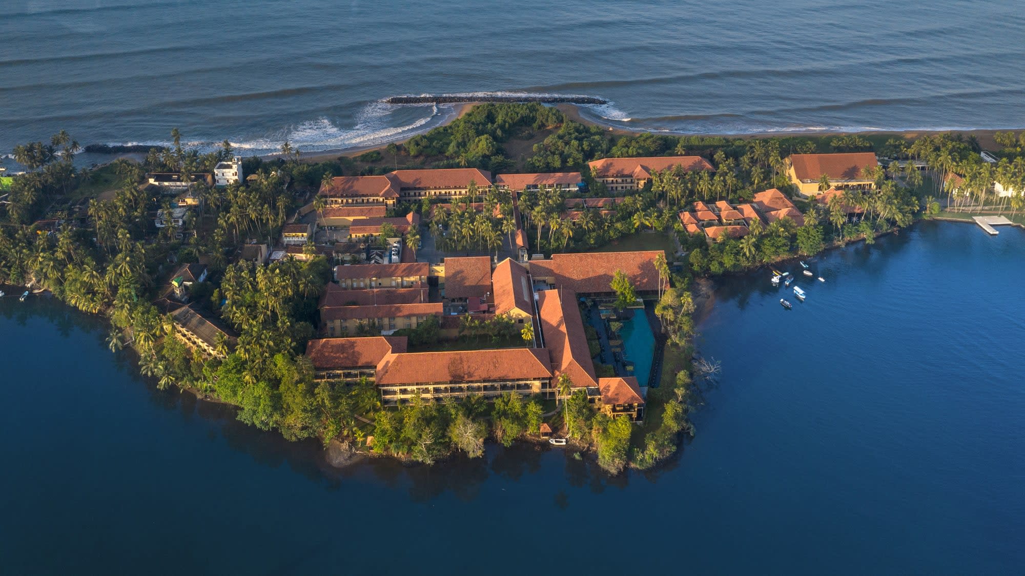 Anantara Kalutara Resort in Westküste:  Sri Lanka Anantara Kalutara Resort