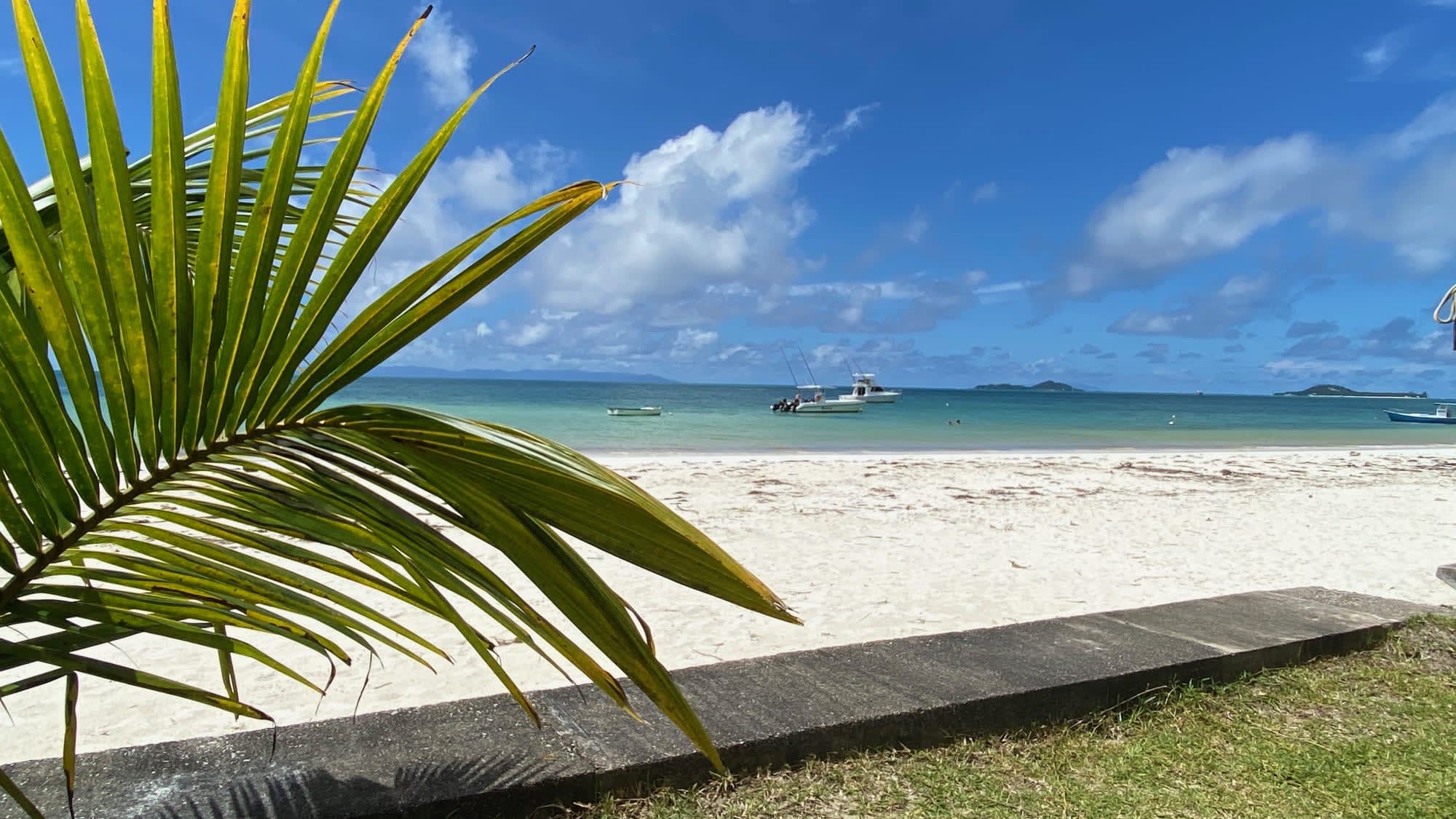 Beach Villa in Praslin:  Beach Villa Praslin Strand