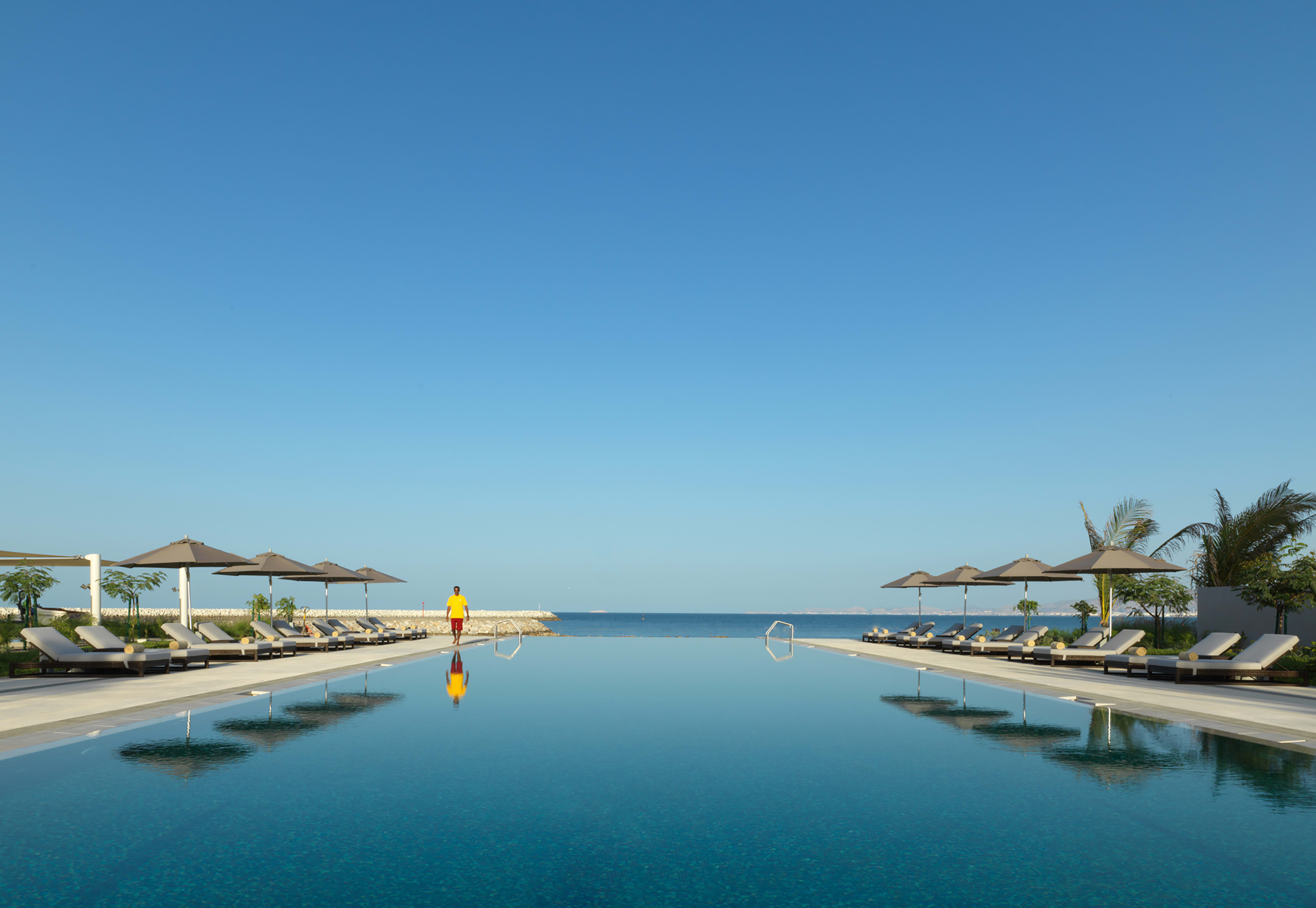 Kempinski Hotel Muscat: Muscat Kempinski Hotel Muscat Infinity Pool