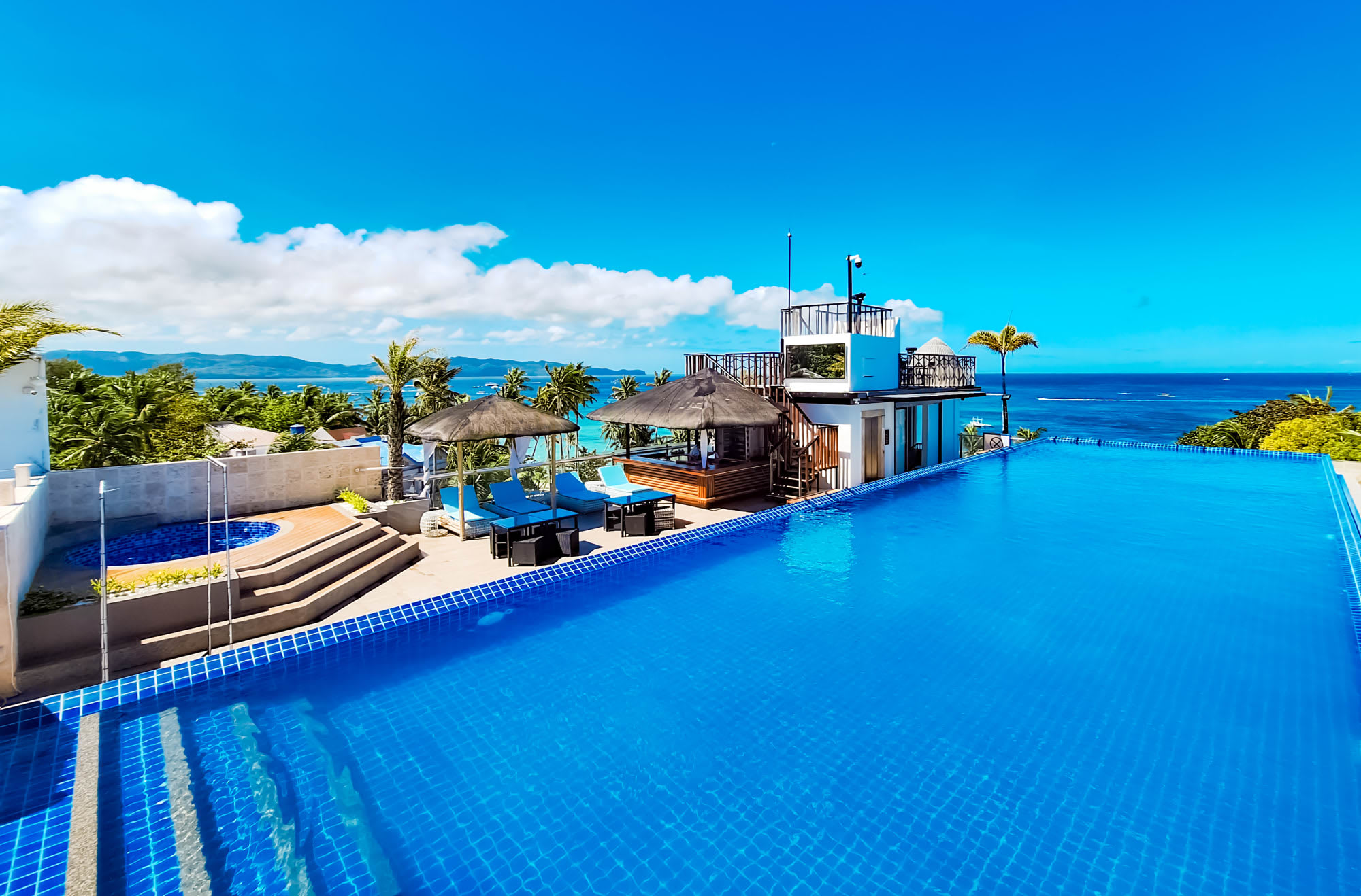 Boracay Ocean Club:  Boracay Ocean Club Sky Club Pool