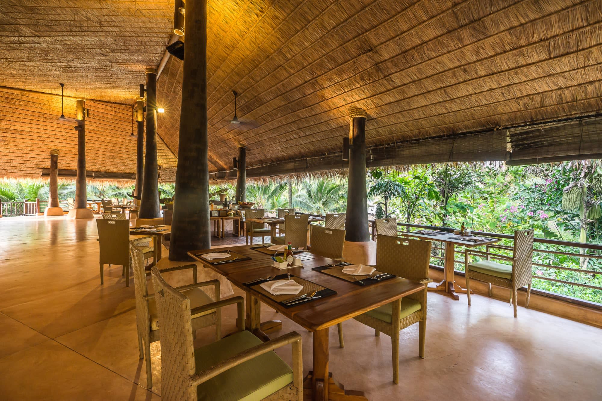High Season Pool Villa & Spa in Ko Chang & Umgebung: High Season Pool Villa and Spa Restaurant