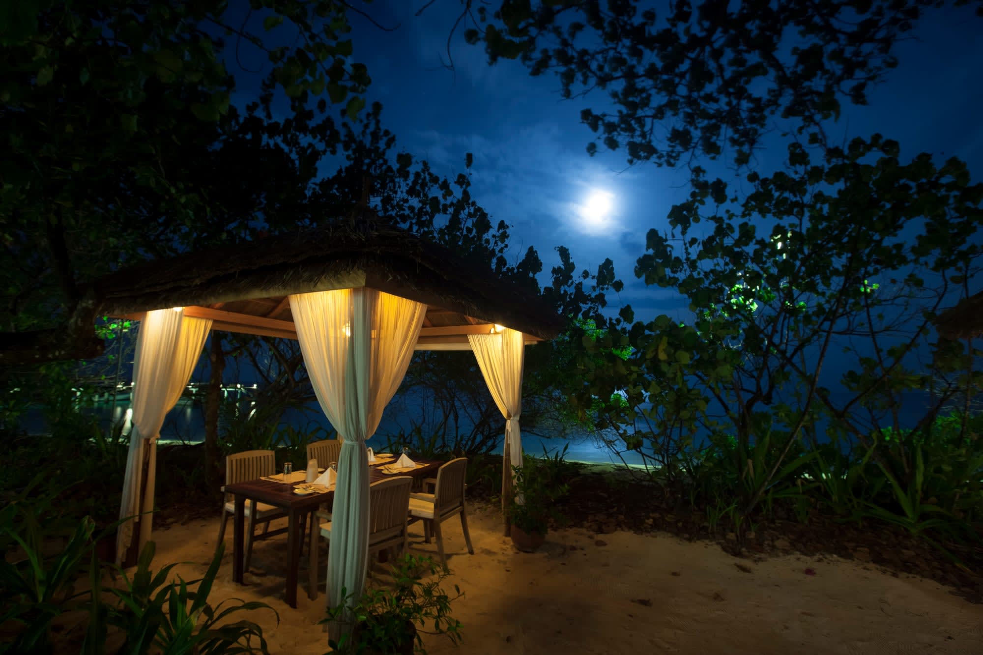 Reethi Beach Resort in Malediven: Malediven Reethi Beach Resort Grill