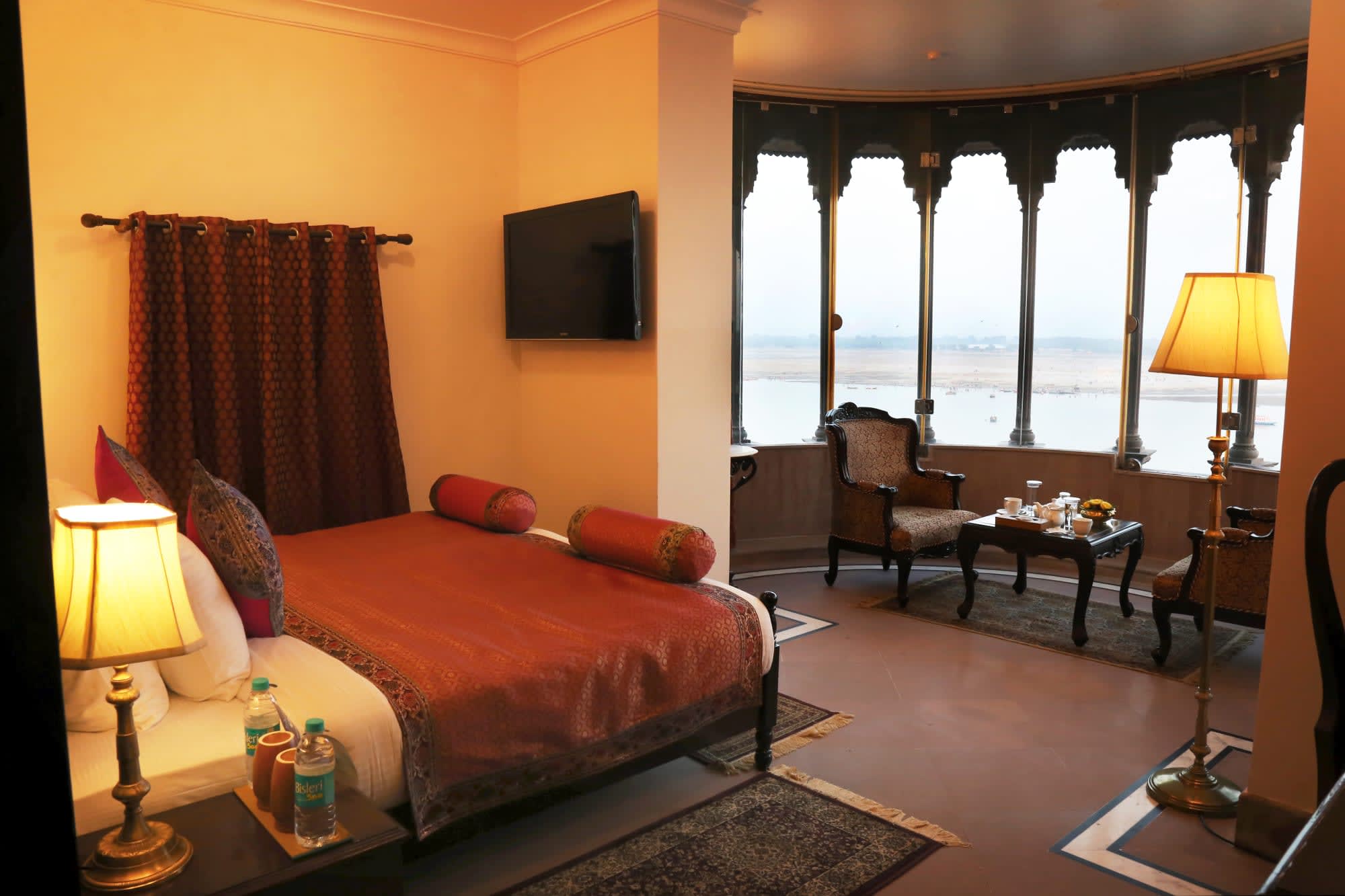 Brijrama Palace in Varanasi:  Indien Varanasi Brijama Palace Wohnbeispiel