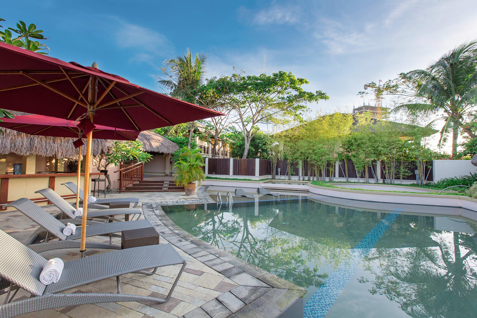 Crimson Resort & Spa Mactan in Cebu:  Crimson Resort and Spa Mactan Pool