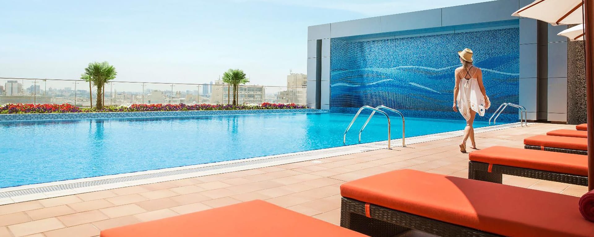 Downtown Rotana in Manama:  Manama Downtown Rotana Pool