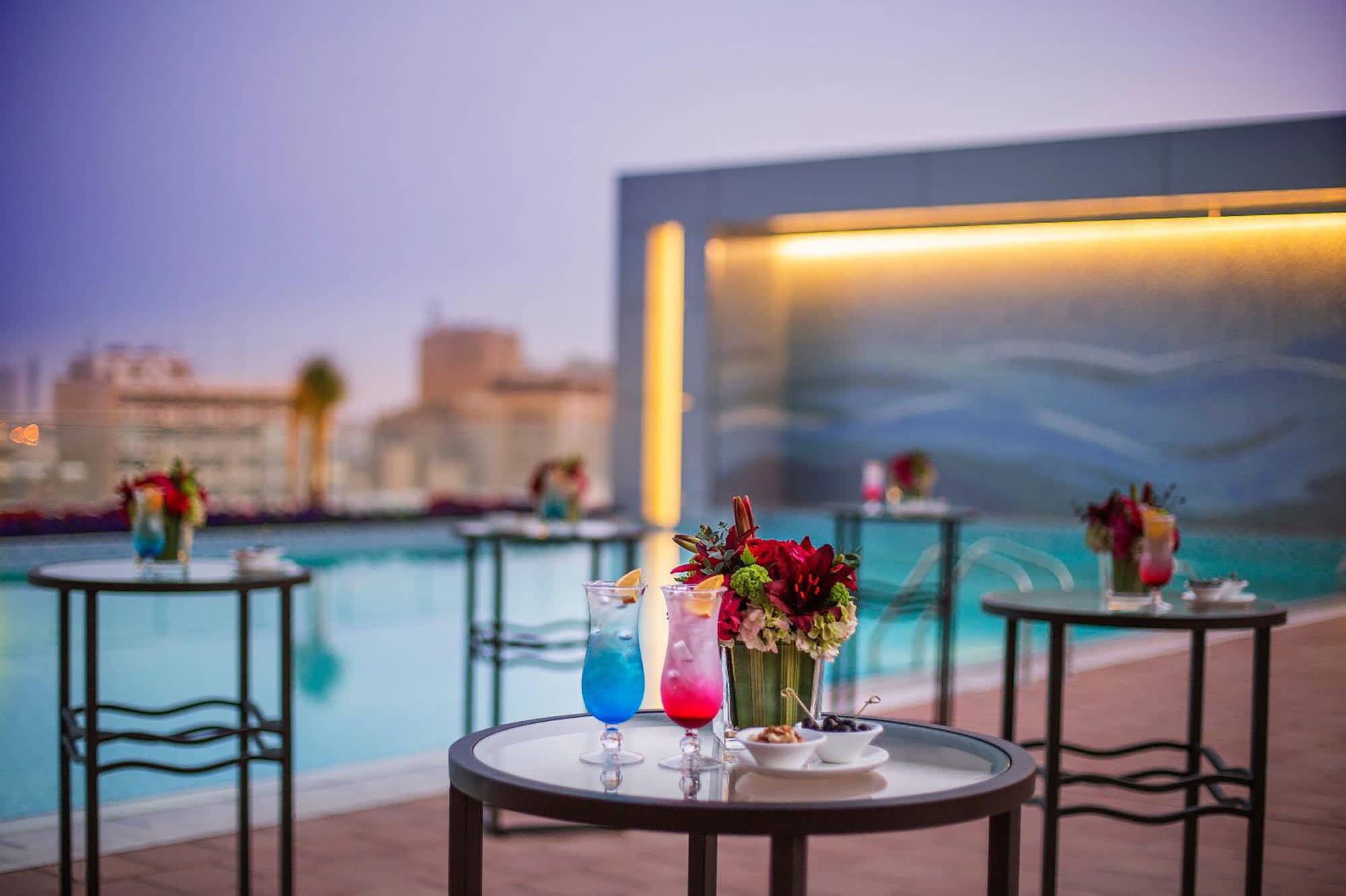 Downtown Rotana in Manama:  Manama Downtown Rotana Pool