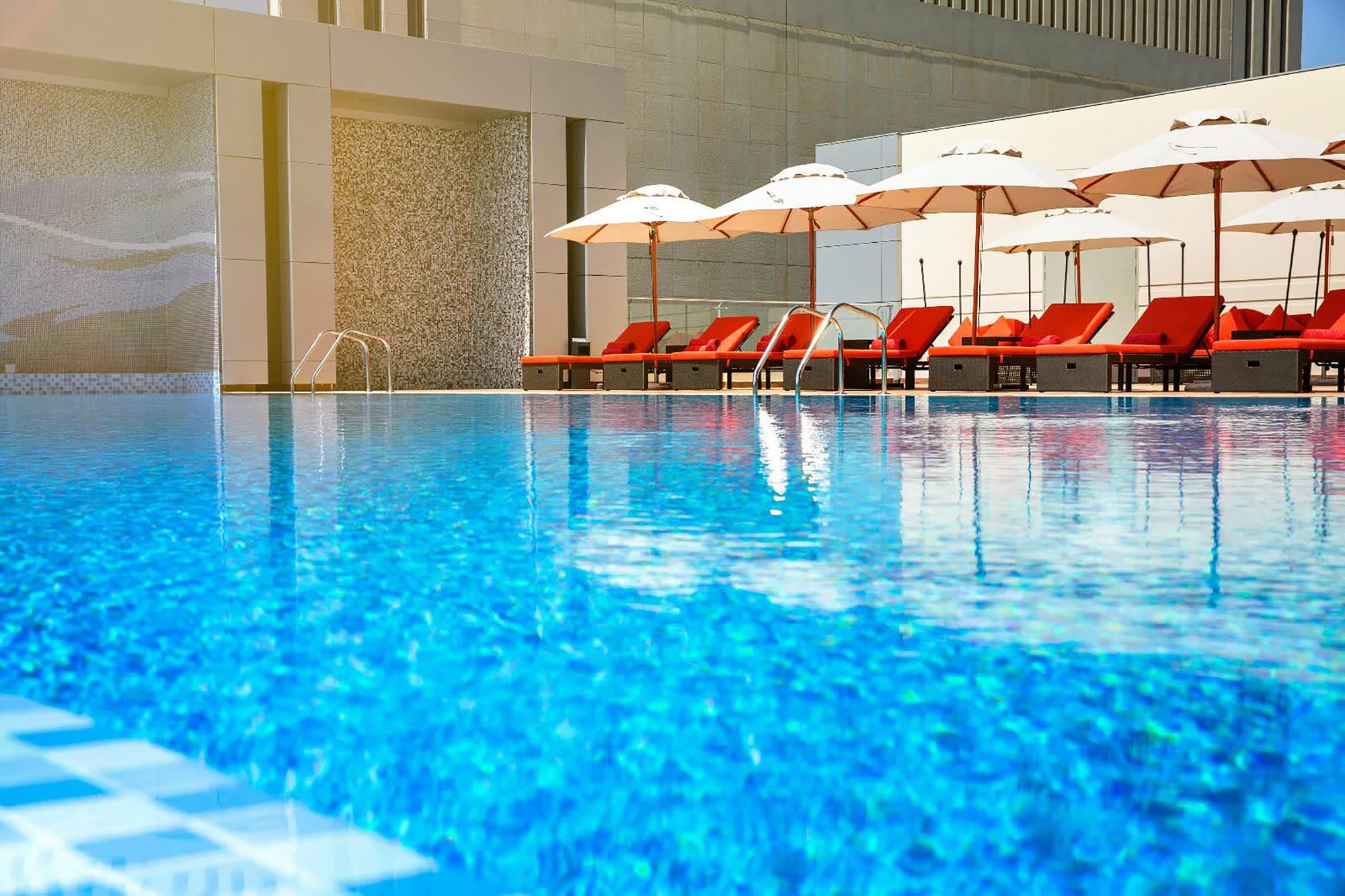 Downtown Rotana in Manama:  Manama Downtown Rotana Pool