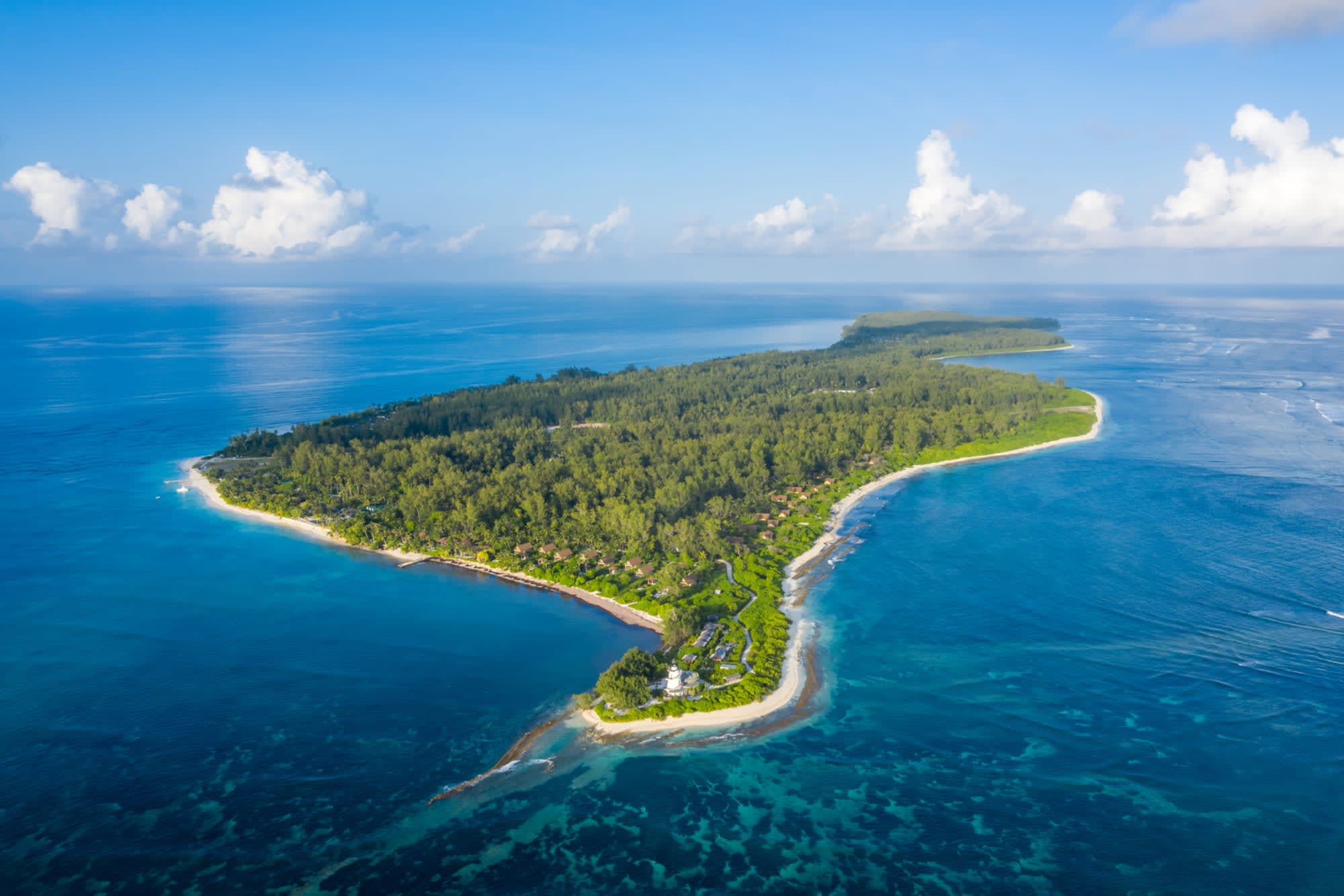 Four Seasons Resort Desroches Island in Outer Islands:  Desroches Island Luftaufnahme