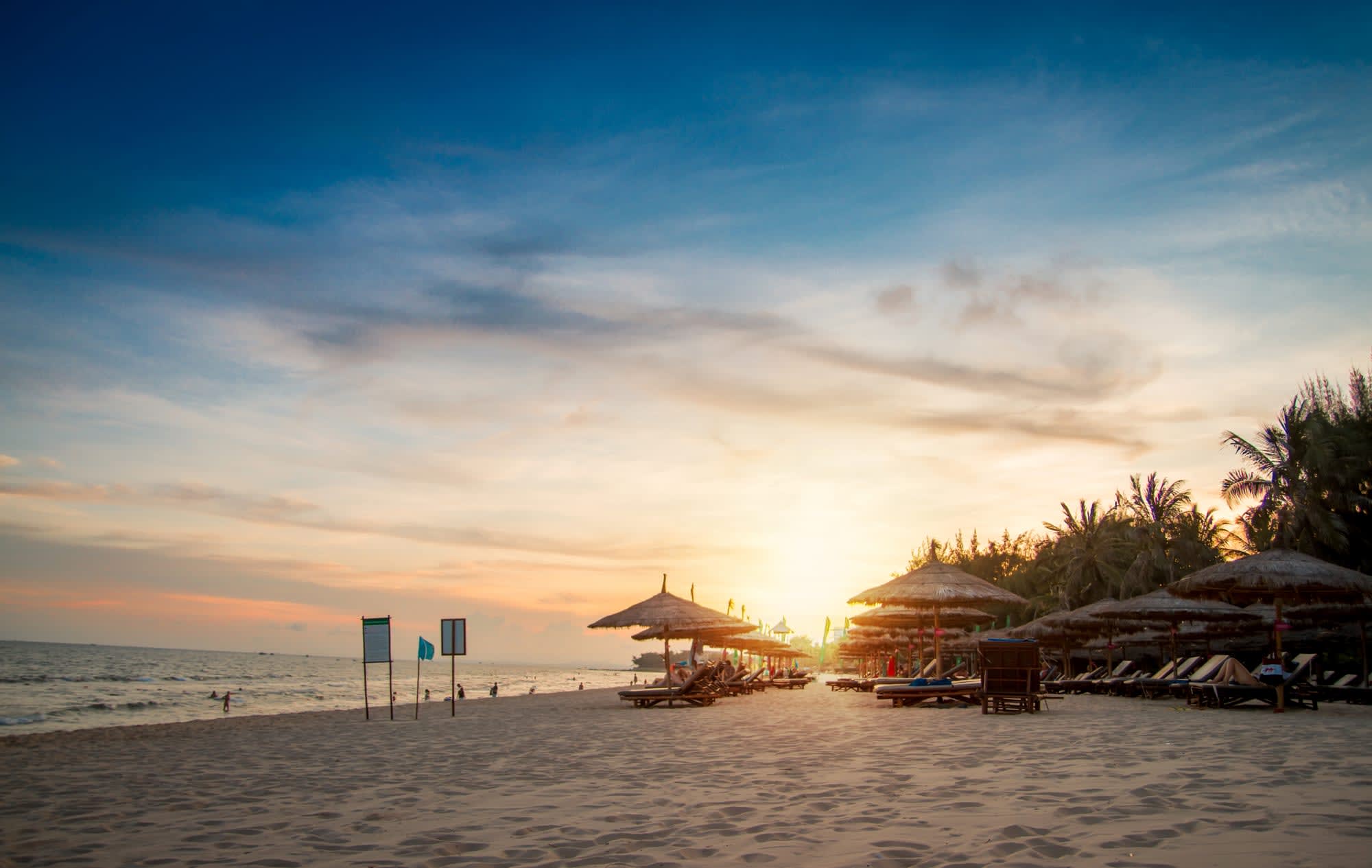 Bamboo Village Beach Resort & Spa in Phan Thiet: Bamboo Village Beach Resort and Spa Strand