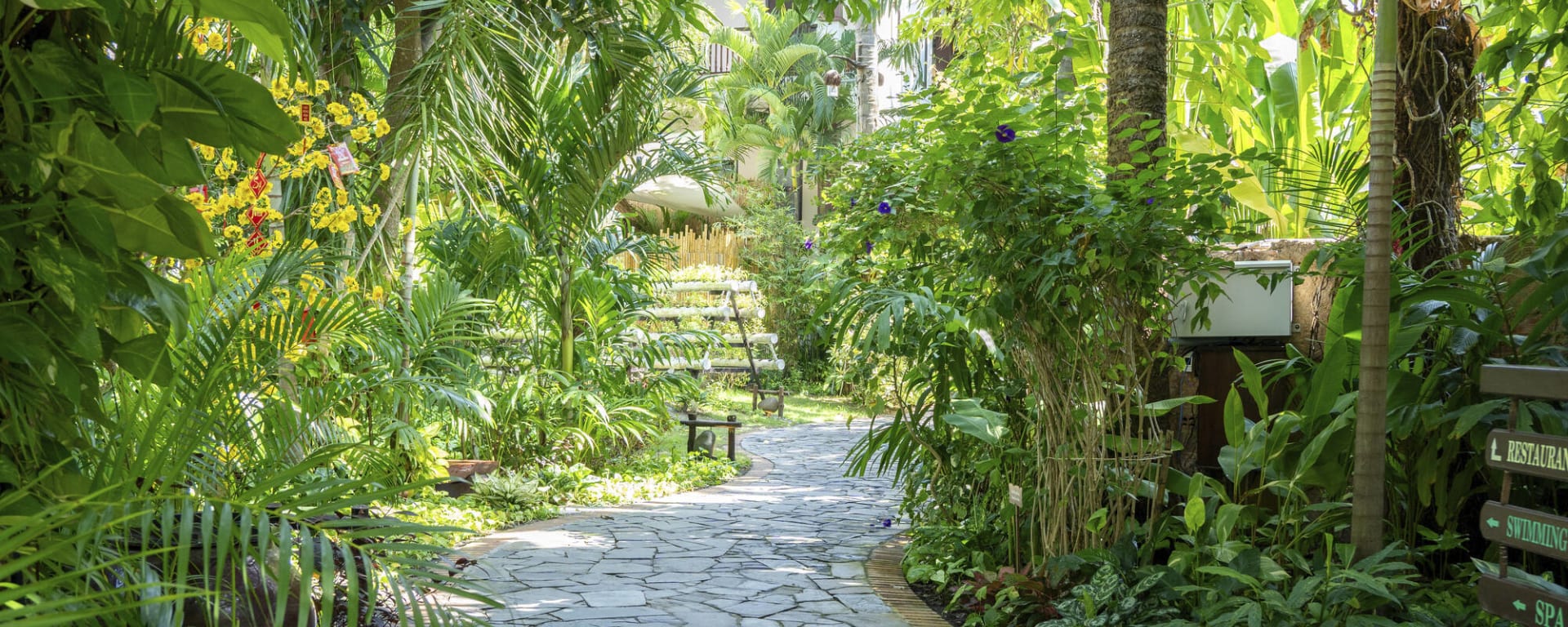 Bamboo Village Beach Resort & Spa in Phan Thiet: Bamboo Village Beach Resort and Spa Garten