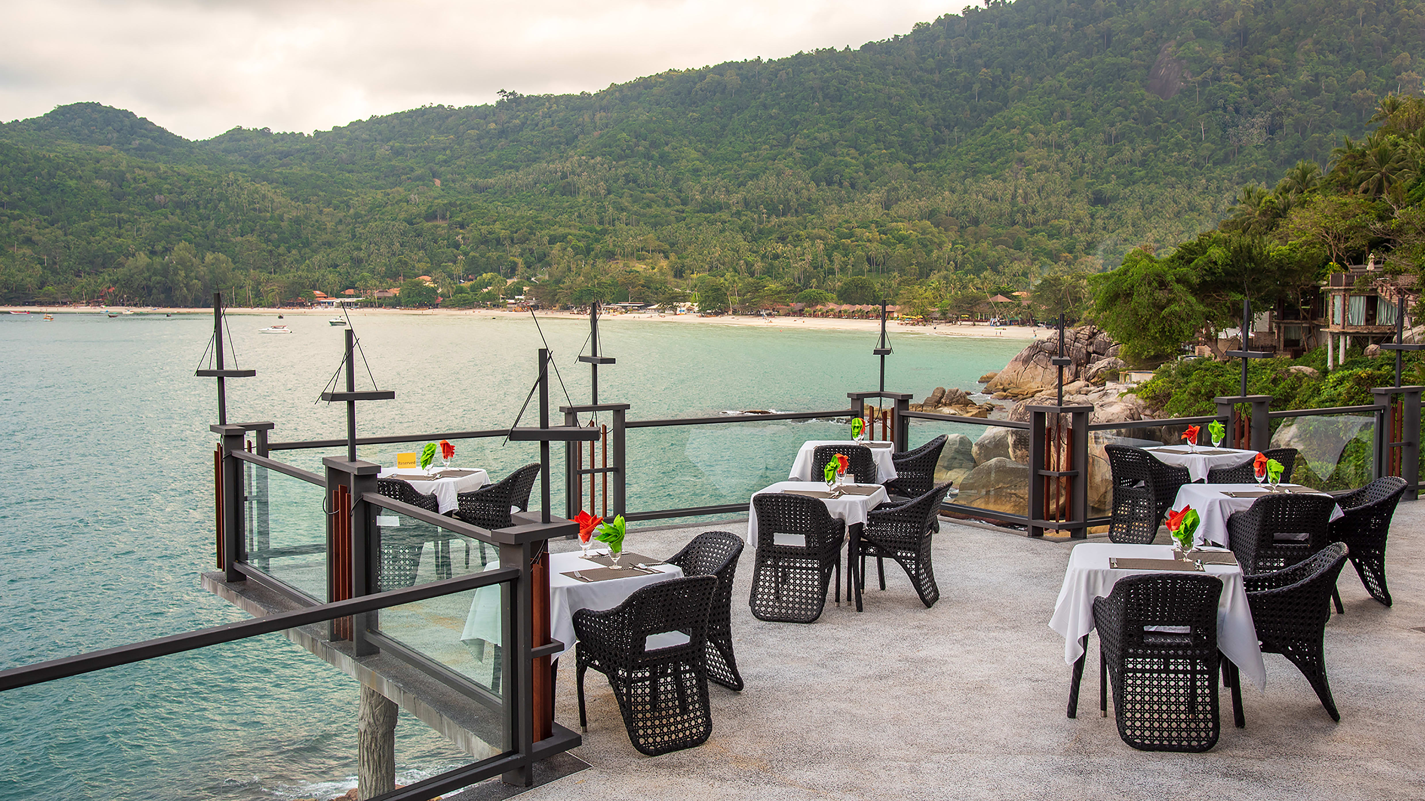Panviman Resort in Ko Phangan: Thailand Panviman Resort Pool Deck Bar