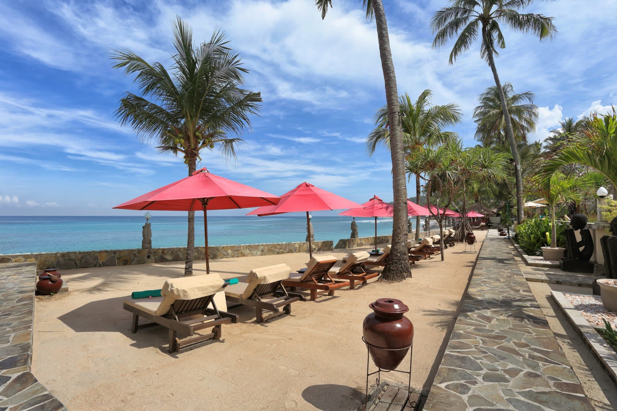 Puri Mas Beach Resort in Lombok: Puri Mas Beach Resort Strand