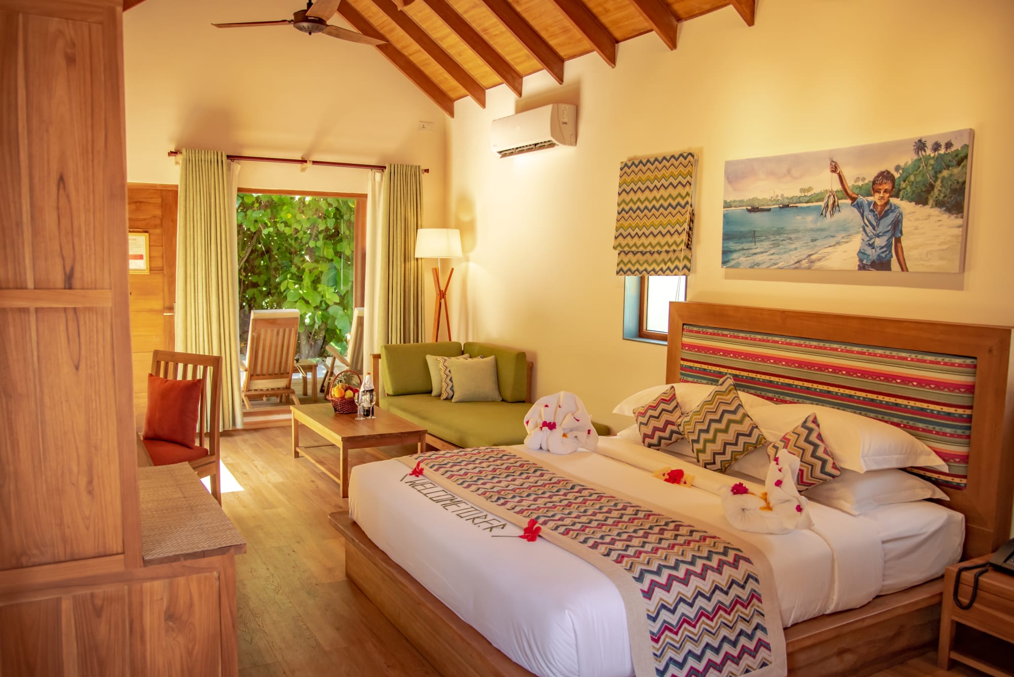 Reethi Faru Resort in Malediven: Malediven Reethi Faru Resort Garten Villa