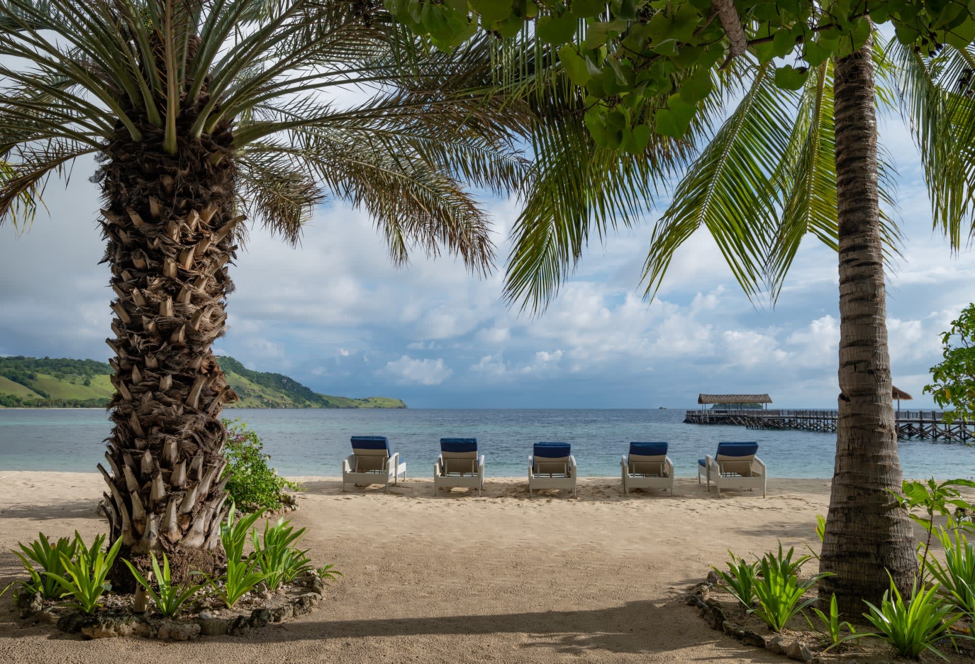 Sudamala Resort, Seraya in Labuan Bajo:  Labuan Bajo Sudamala Seraya Strand