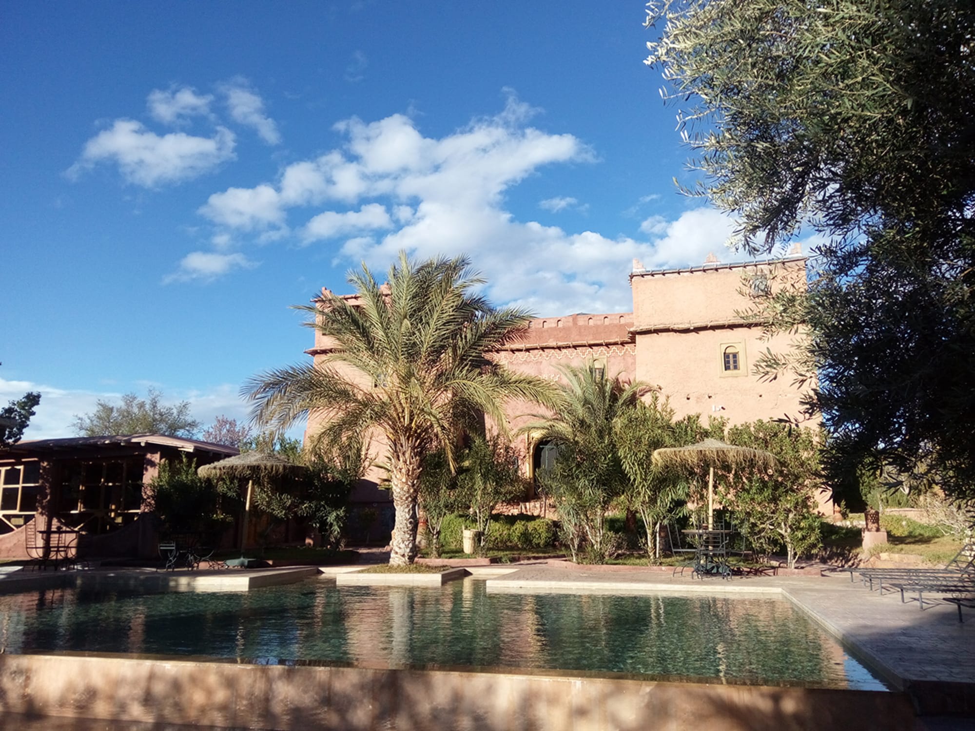 Kasbah Ouzoud in Atlasgebirge:  Marokko Kasbah Ouzoud Pool