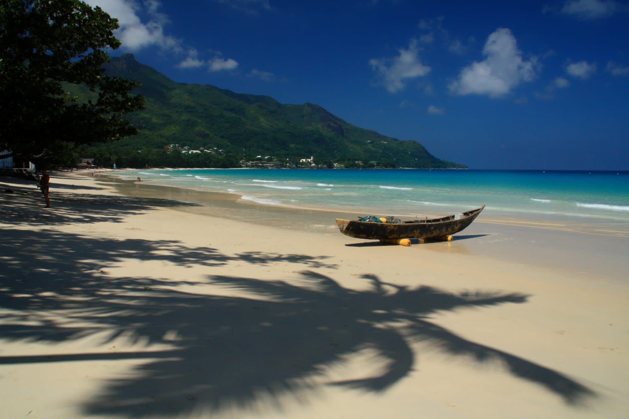 Bord Mer Villa in Mahé:  Seychellen Bord Mer Villa Strand
