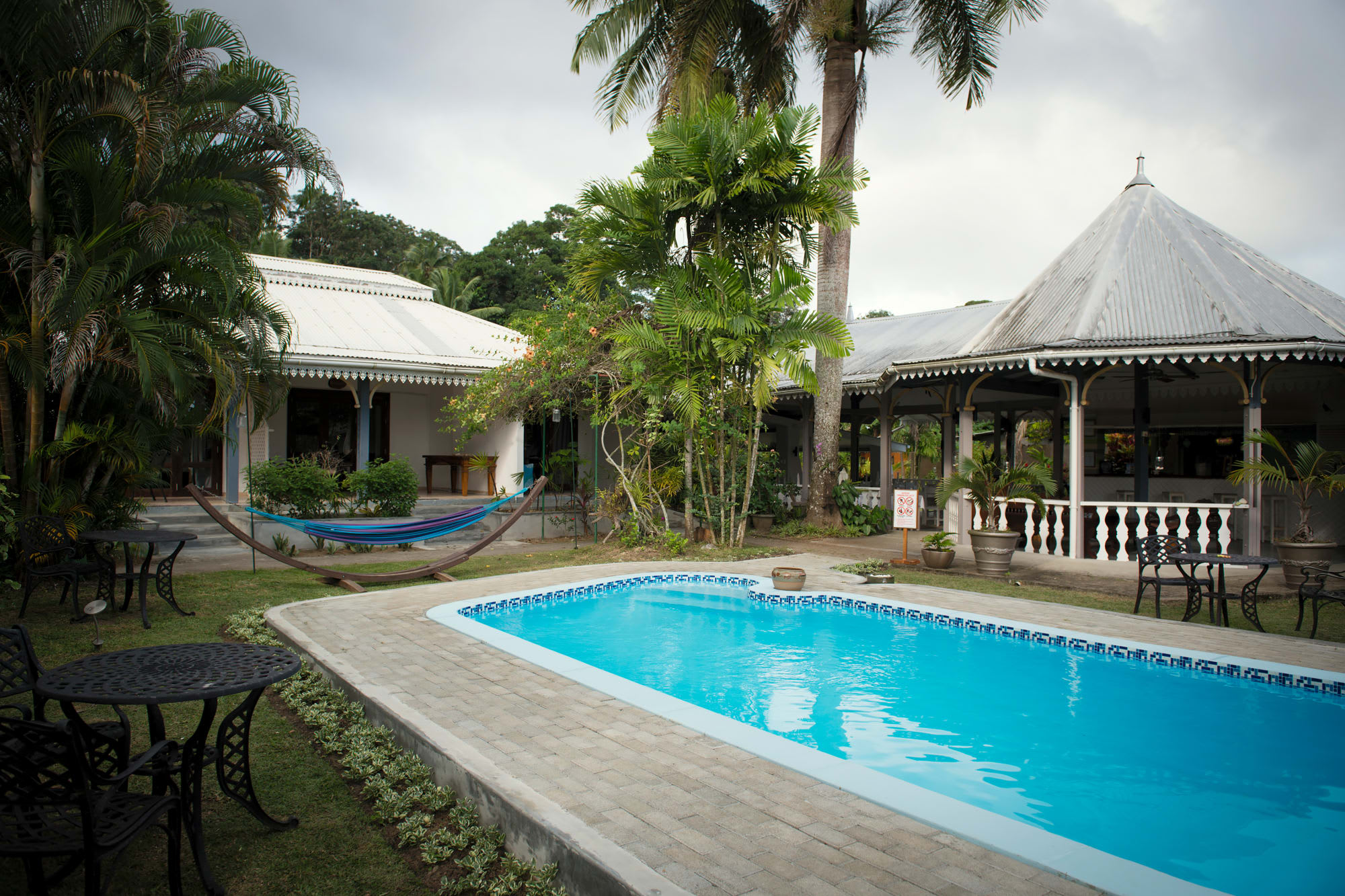 Auberge Chez Plume in Mahé:  Seychellen Auberge Chez Plume Pool