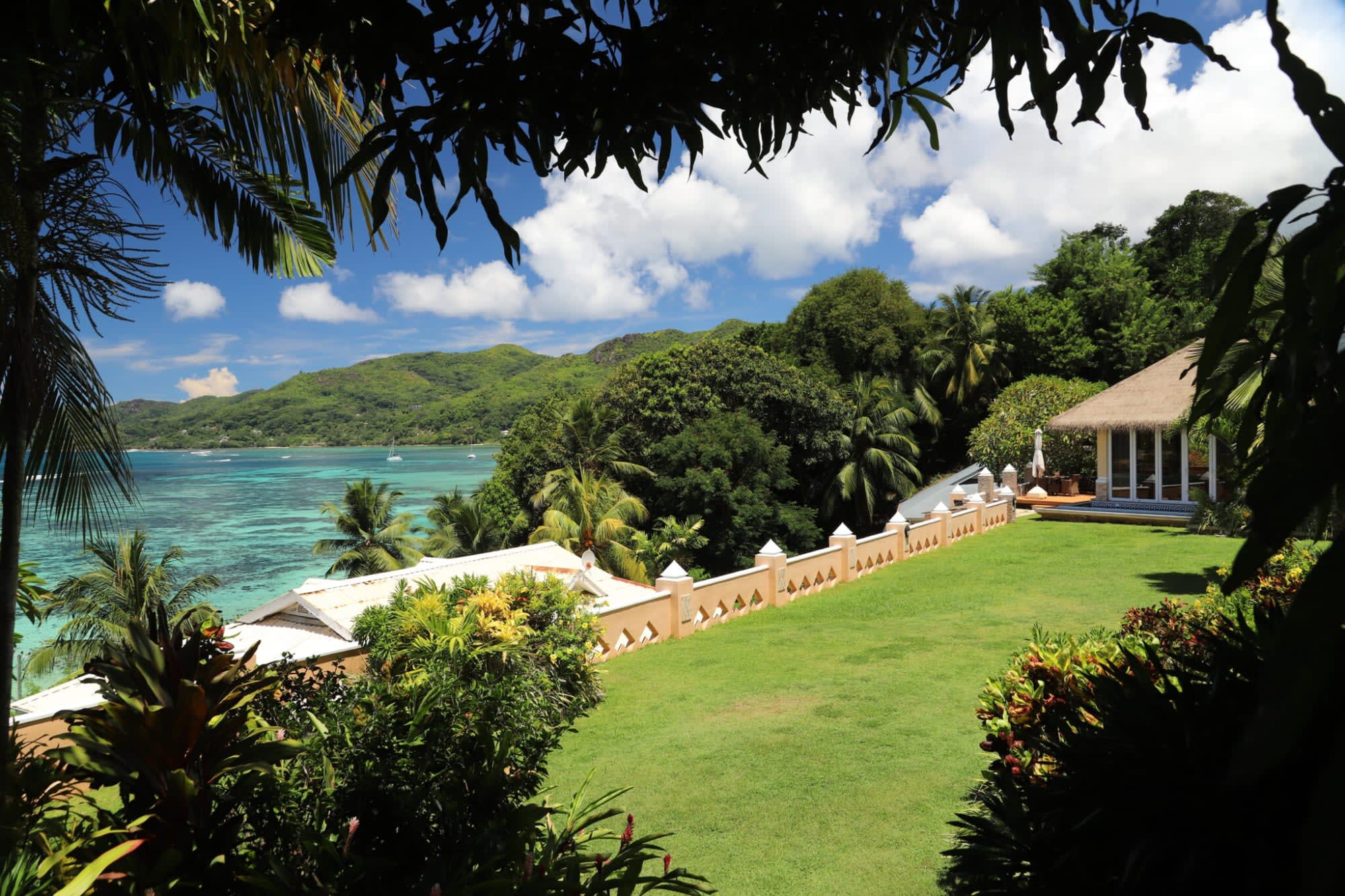 Au Fond de Mer View in Mahé: Au Fond De Mer View Garten