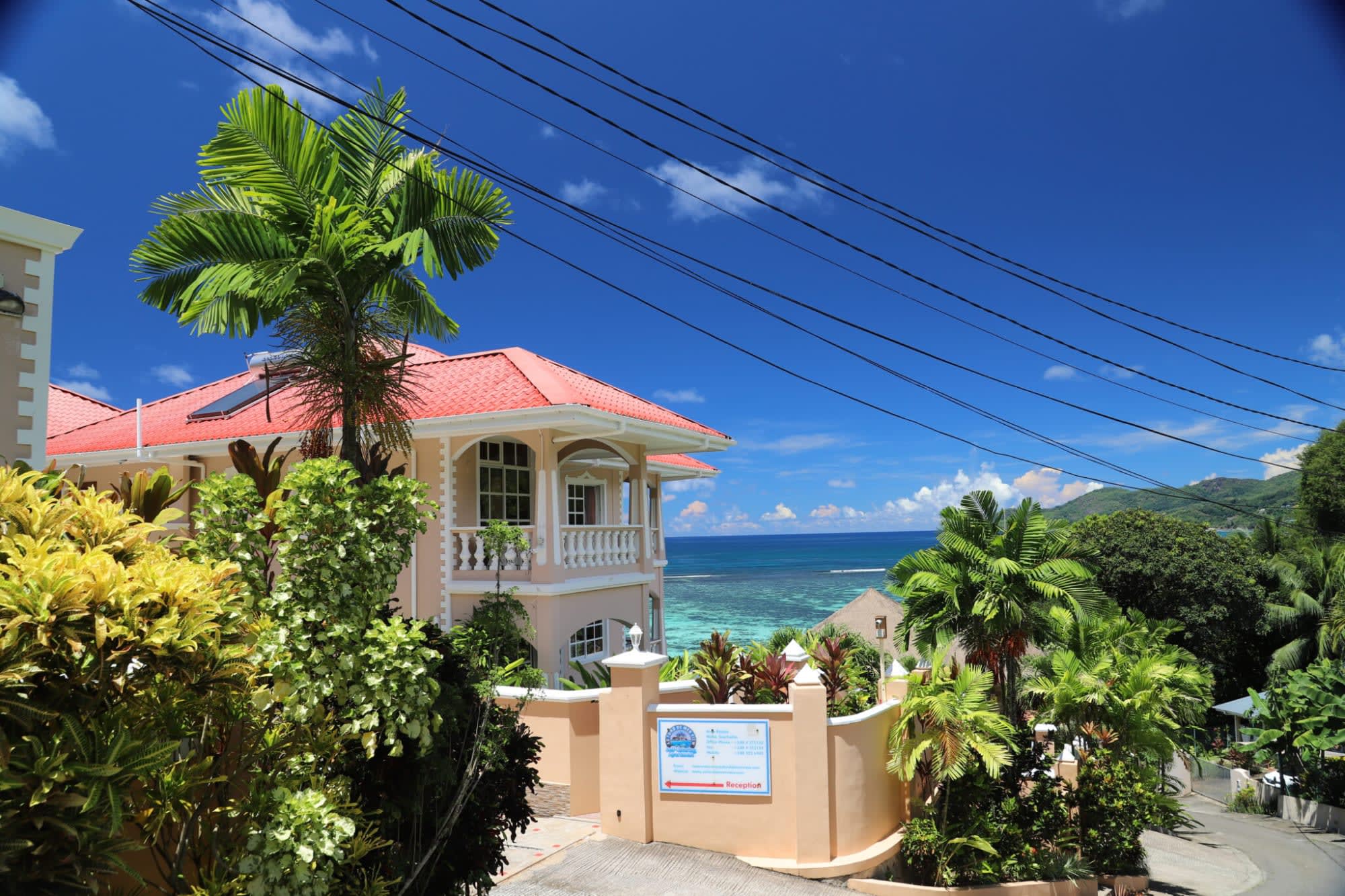 Au Fond de Mer View in Mahé: Au Fond De Mer View