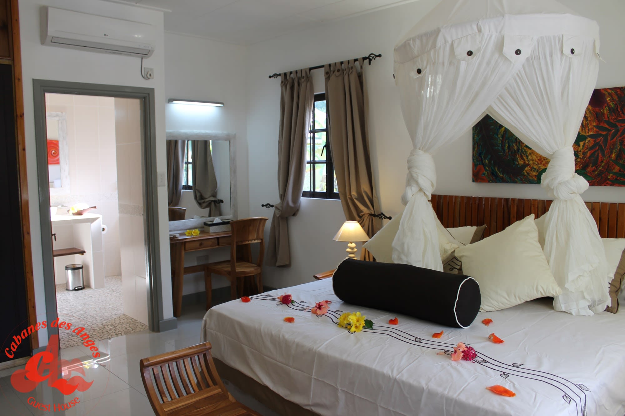 Cabanes des Anges in La Digue: La Digue Cabanes des Anges Wohnbeispiel