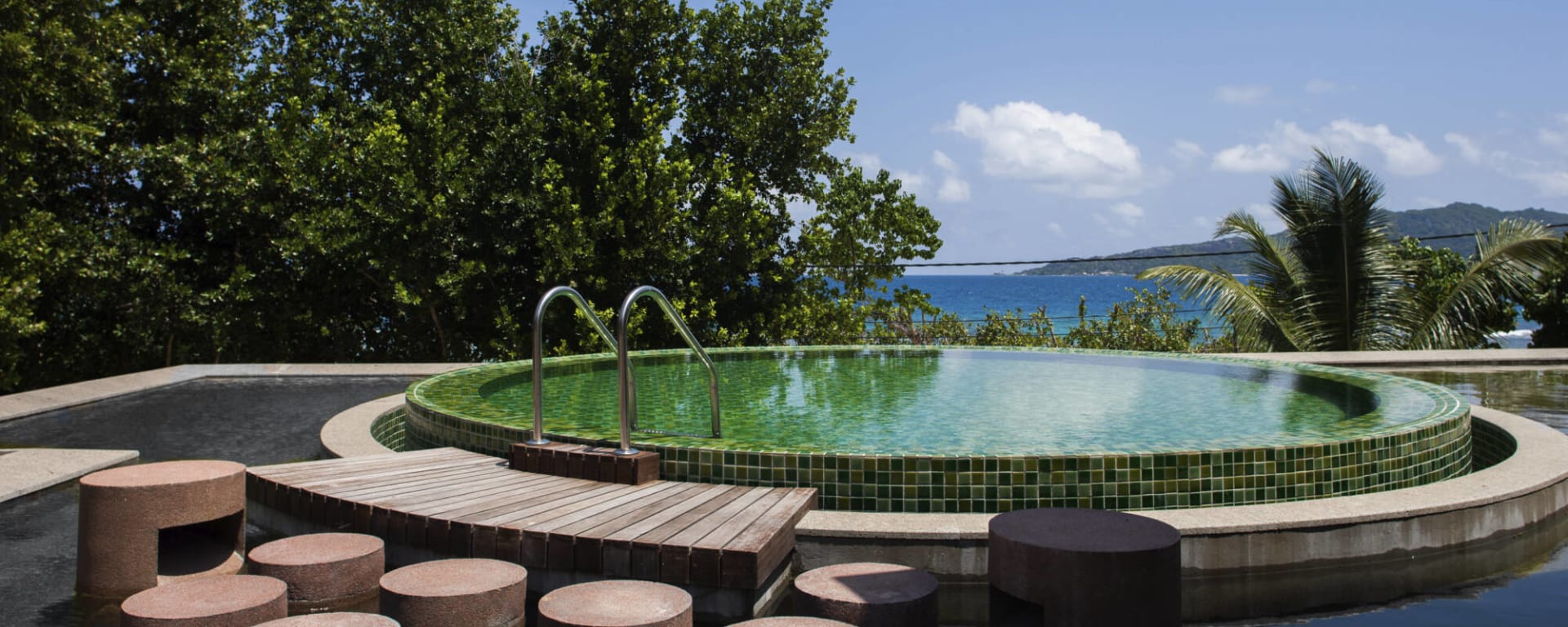 Le Relax Luxury Lodge in La Digue:  La Digue Le Relax Luxury Lodge Pool