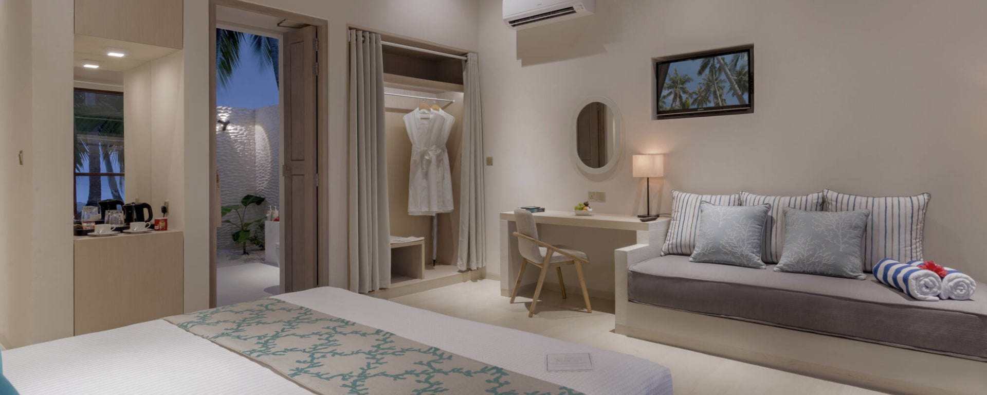 Malahini Kuda Bandos in Malediven:  Malediven Malahini Kuda Bandos Beach Villa