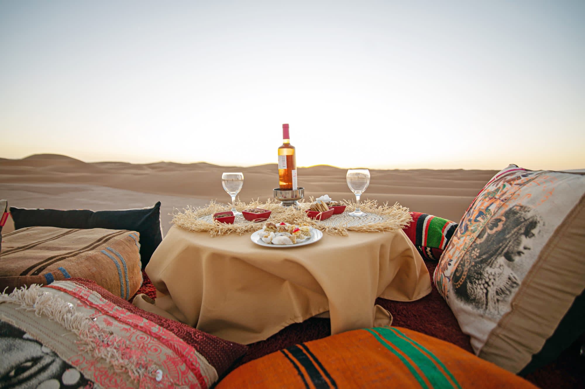 Sahara Erg Chegaga Ghazala Camp in Sahara Wüste | Drâa-Tal:  Marokko Sahara Erg Chegaga Ghazala Camp - Dining