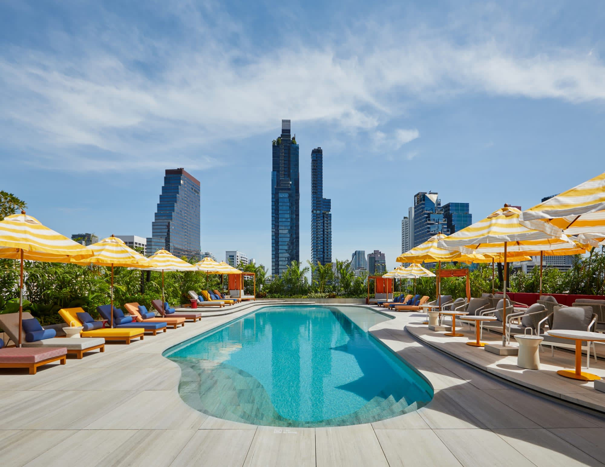 The Standard, Bangkok Mahanakhon: The Standard, Bangkok Mahanakhon Pool