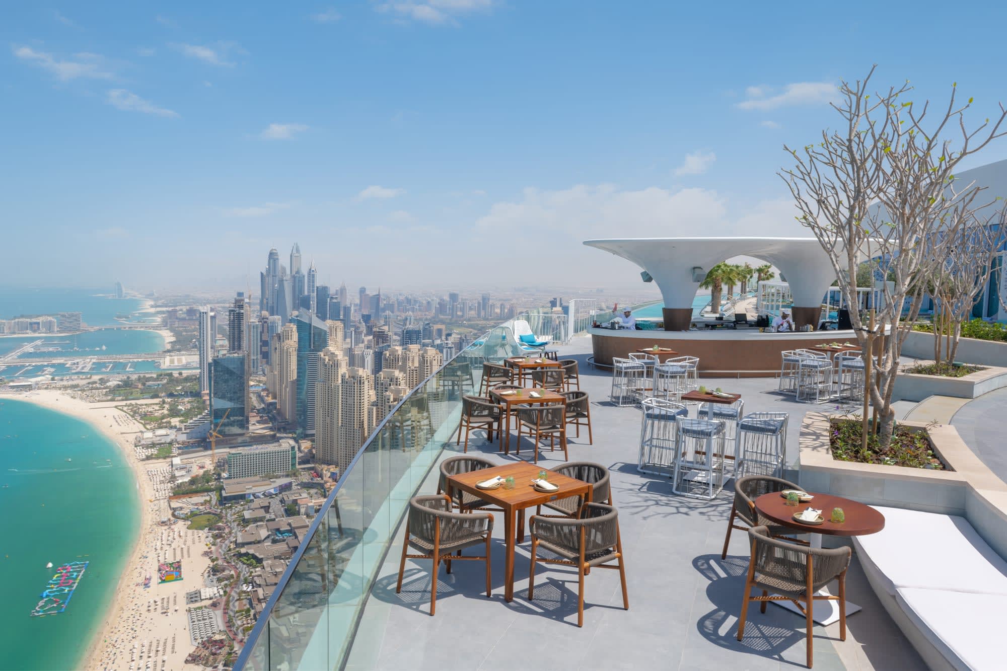 Address Beach Resort in Dubai: Address Beach Resort Floor 77
