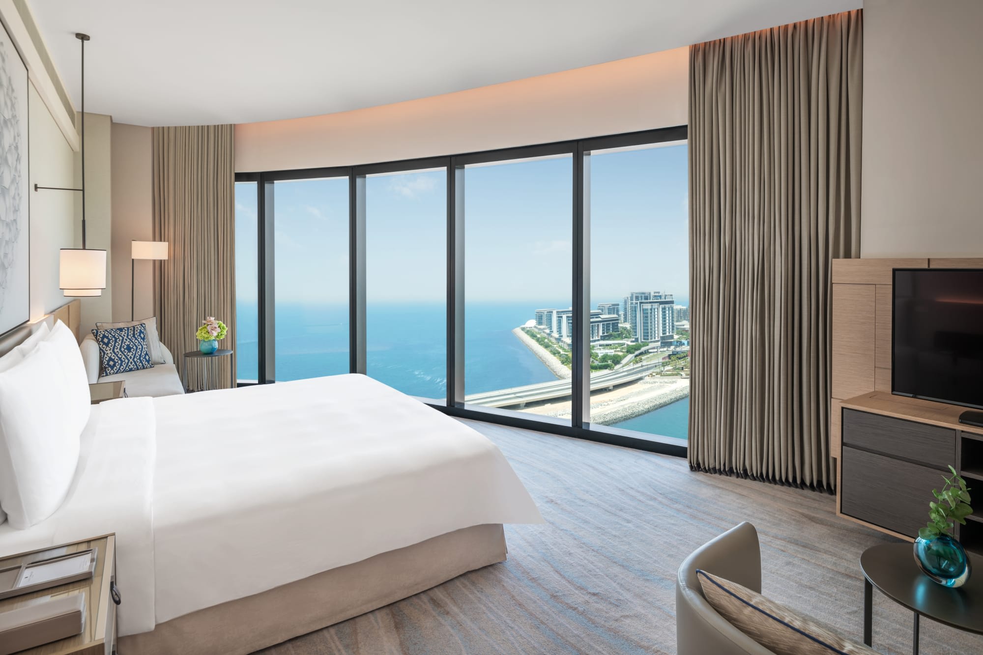 Address Beach Resort Fujairah: Address Beach Resort Fujairah Junior Suite