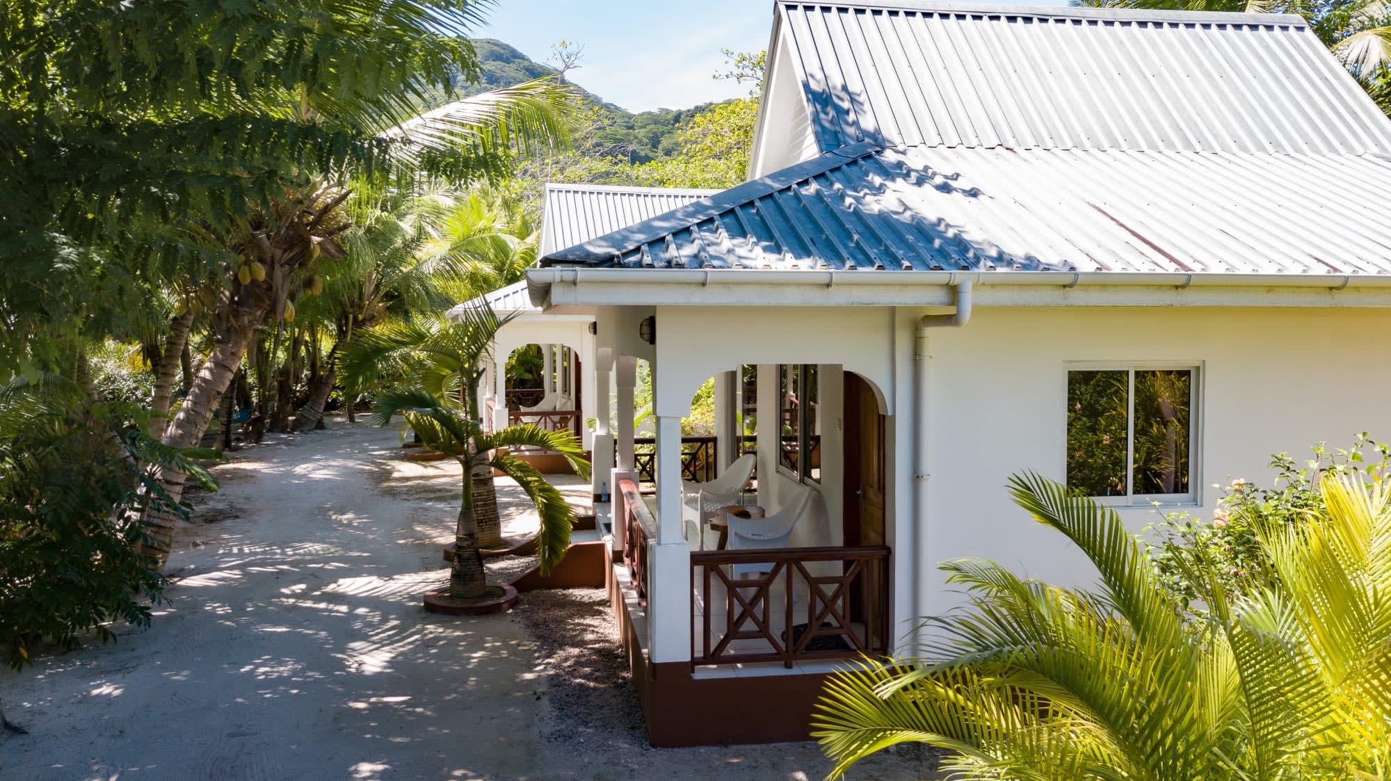 Villa Veuve in La Digue:  Seychellen Villa Veuve Aussen