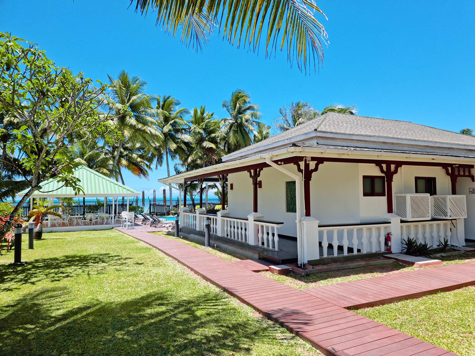 Le Relax Beach Resort in Praslin: Le Relax Beach Resort Praslin