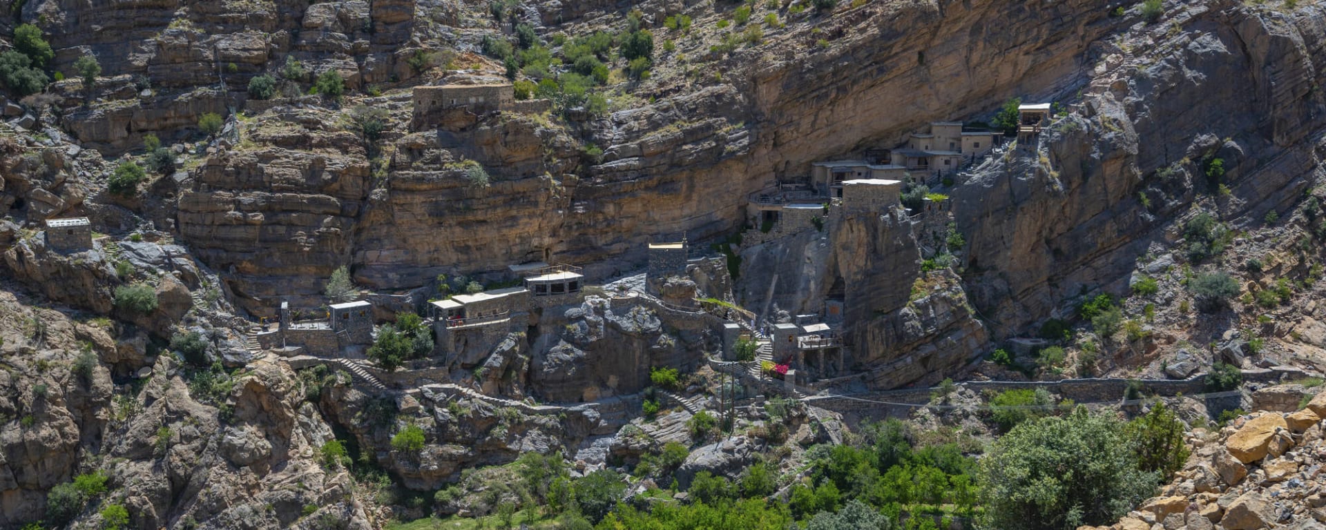 The Suwgra in Gebirge:  Al Suwgra Oman